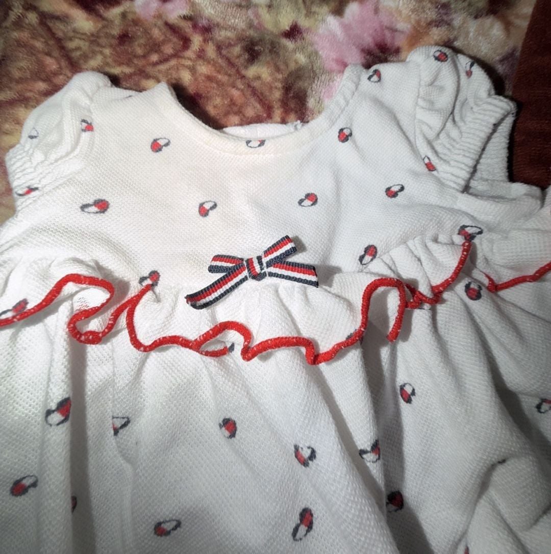 Tommy Hilfiger 2 PC Short Set White Heart Print 2