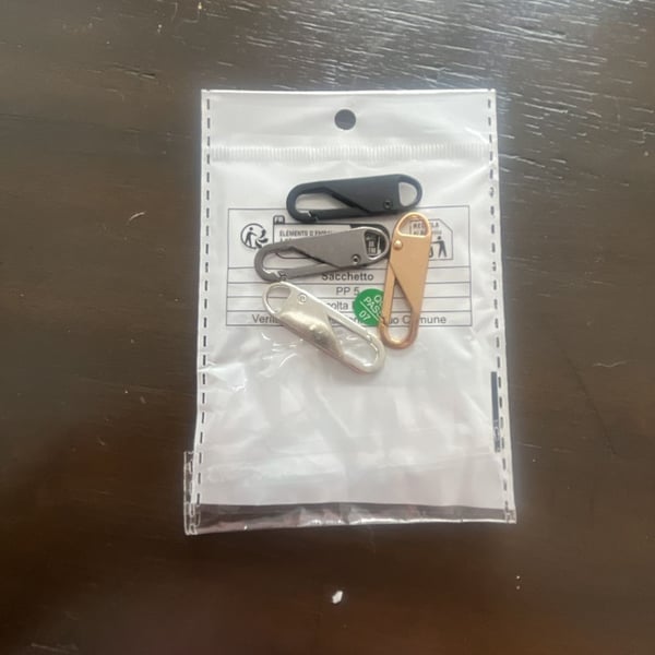 Unbranded Multi-Color Carabiner Keychain