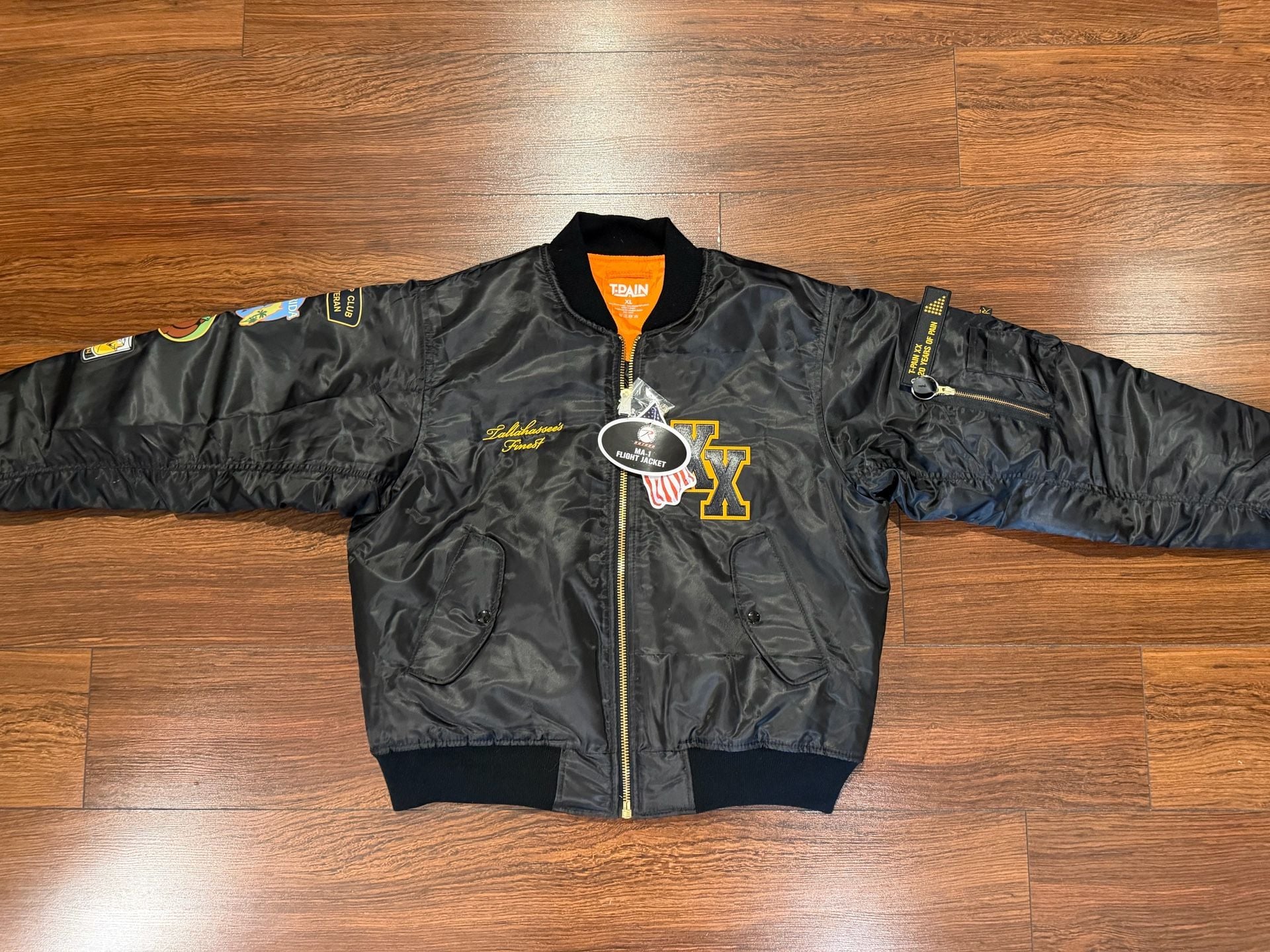 Product thumbnail 4