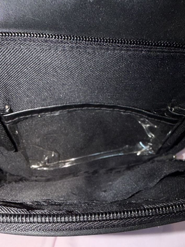Unbranded Black Nylon Multi-Pocket Crossbody Bag
Missing long strap 4