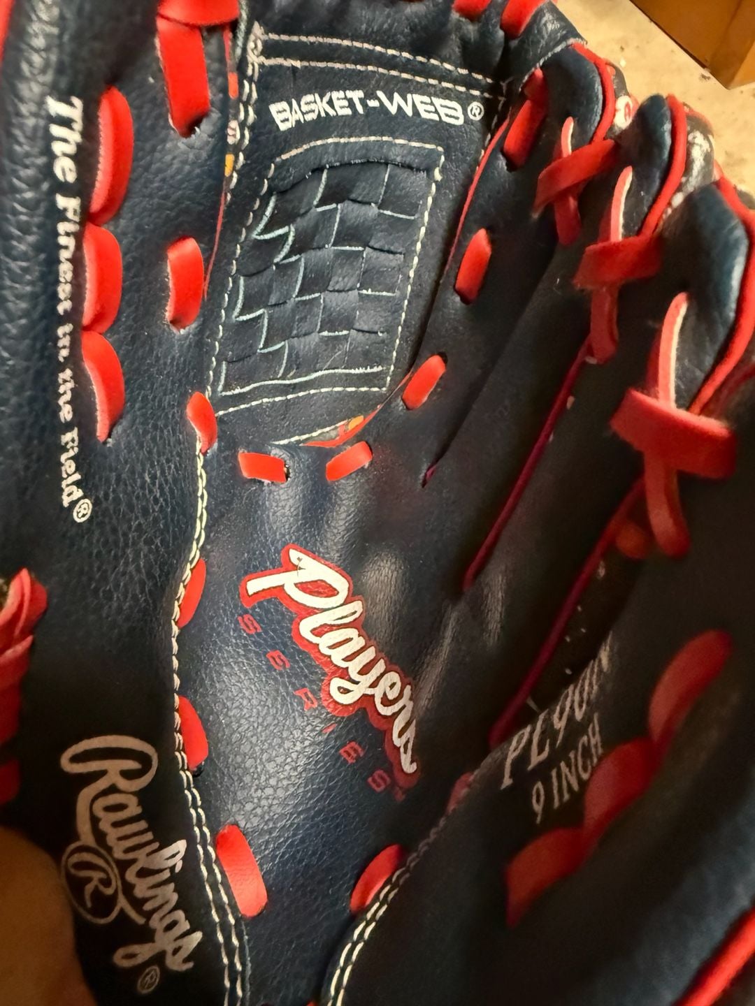 Rawlings Players Series 9 Inch Baseball Glove Space Print 3