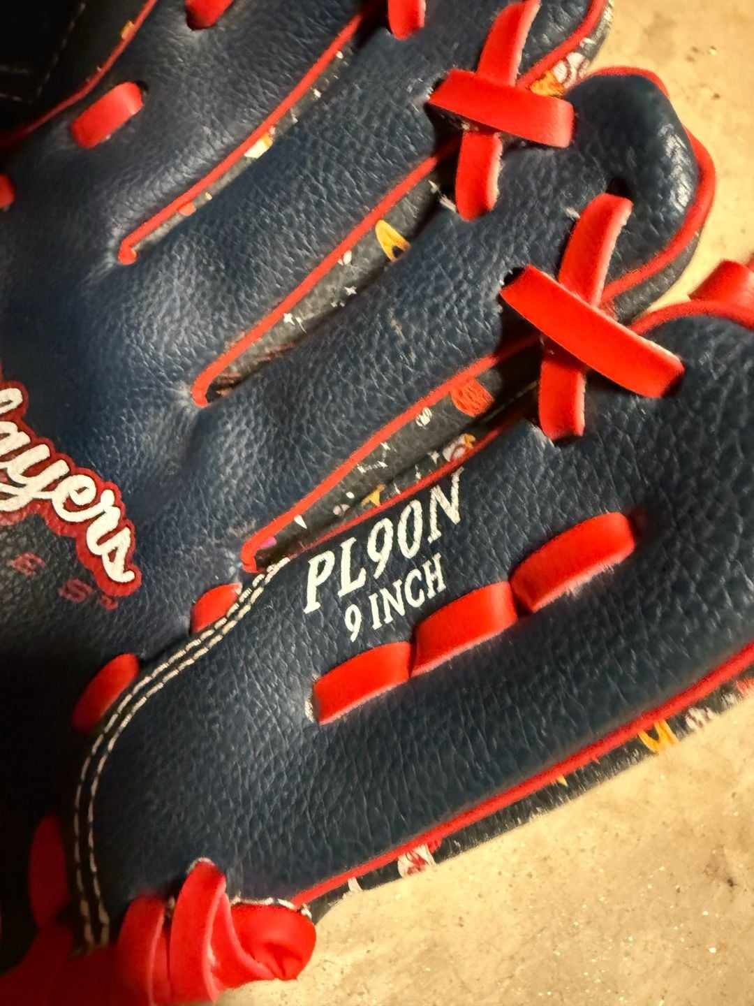 Rawlings Players Series 9 Inch Baseball Glove Space Print 4