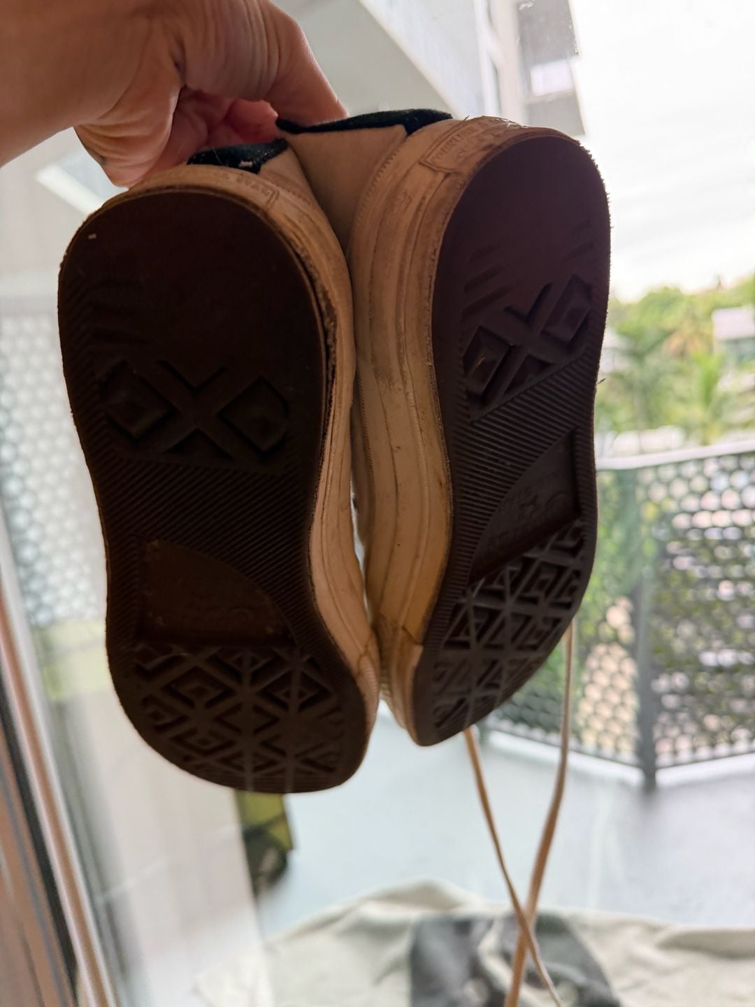 CDG Converse fairly worn, if you skate or just... 5