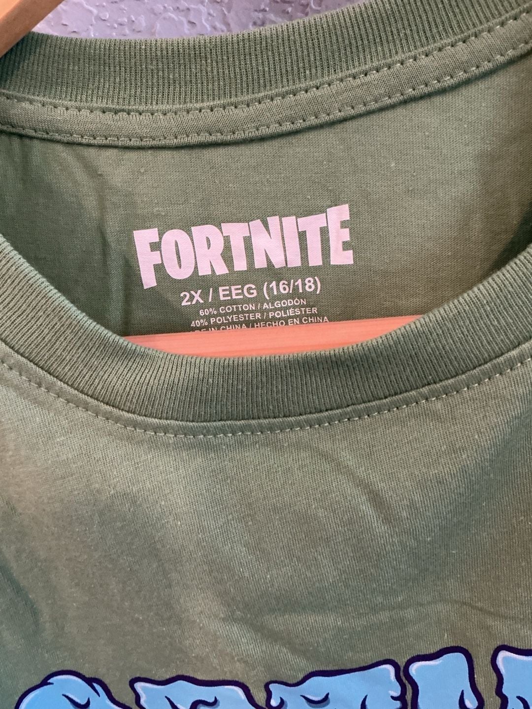 Fortnite Graphic Boys T-Shirt Size 2X(16-18)Green Blue Logo 4