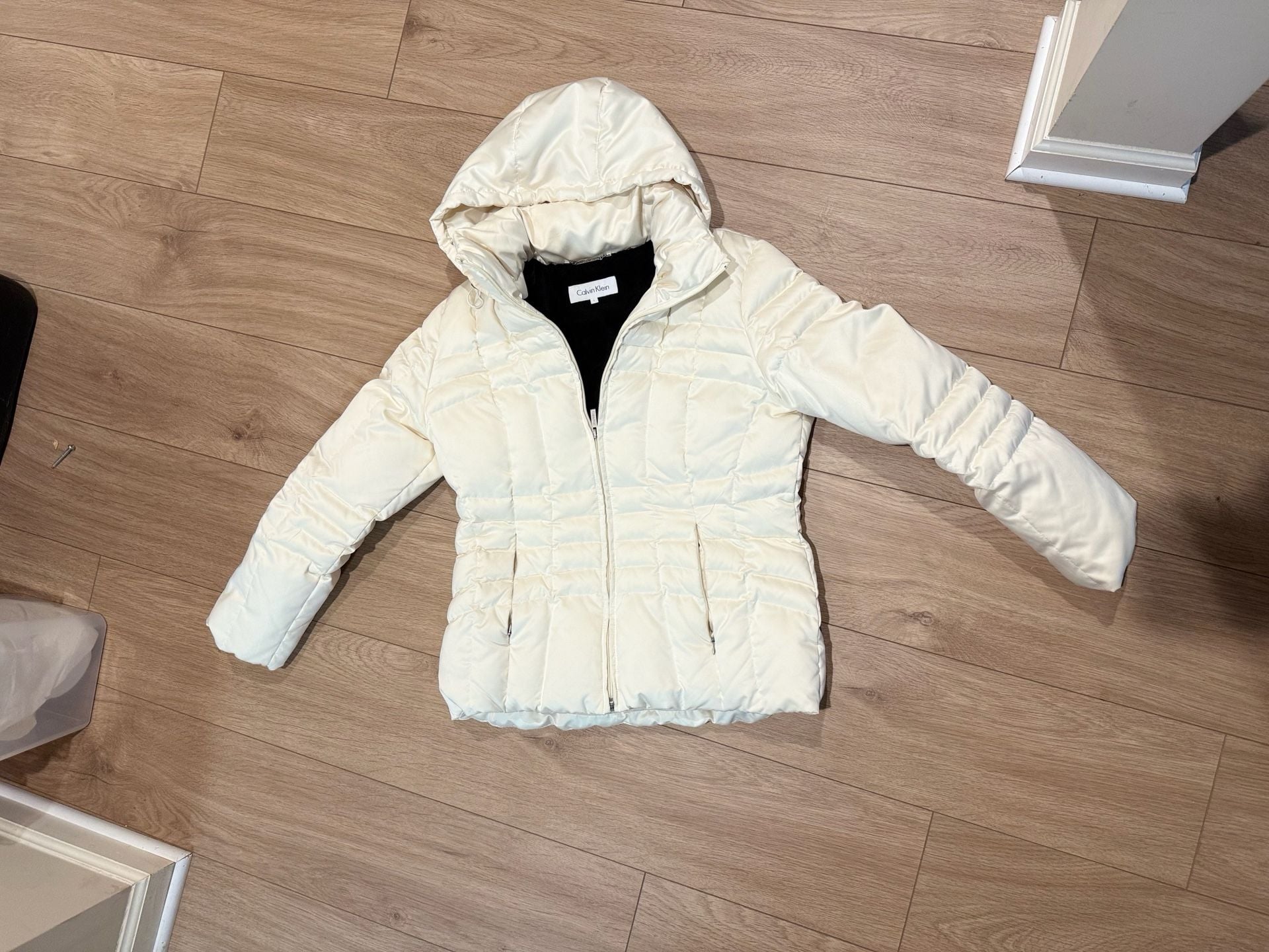 Calvin Klein Women's Beige Hooded Puffer Jacket Size L 3