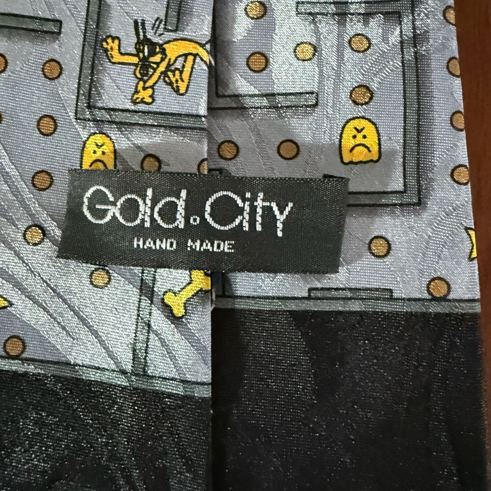 100% Silk Mickey Mouse and Pluto Vintage Tie Disney 4