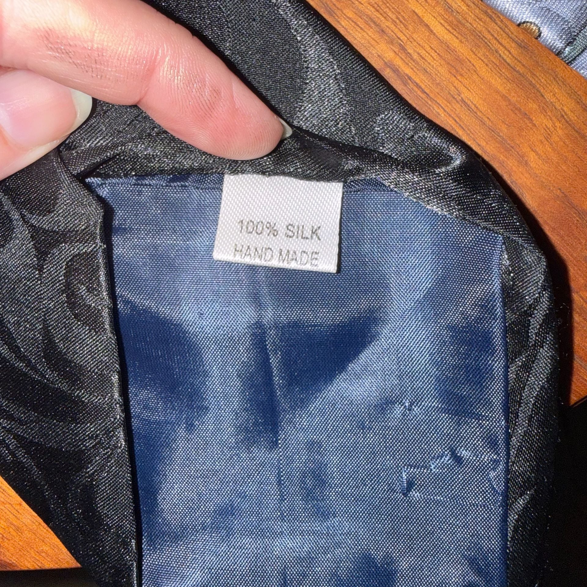 100% Silk Mickey Mouse and Pluto Vintage Tie Disney 5