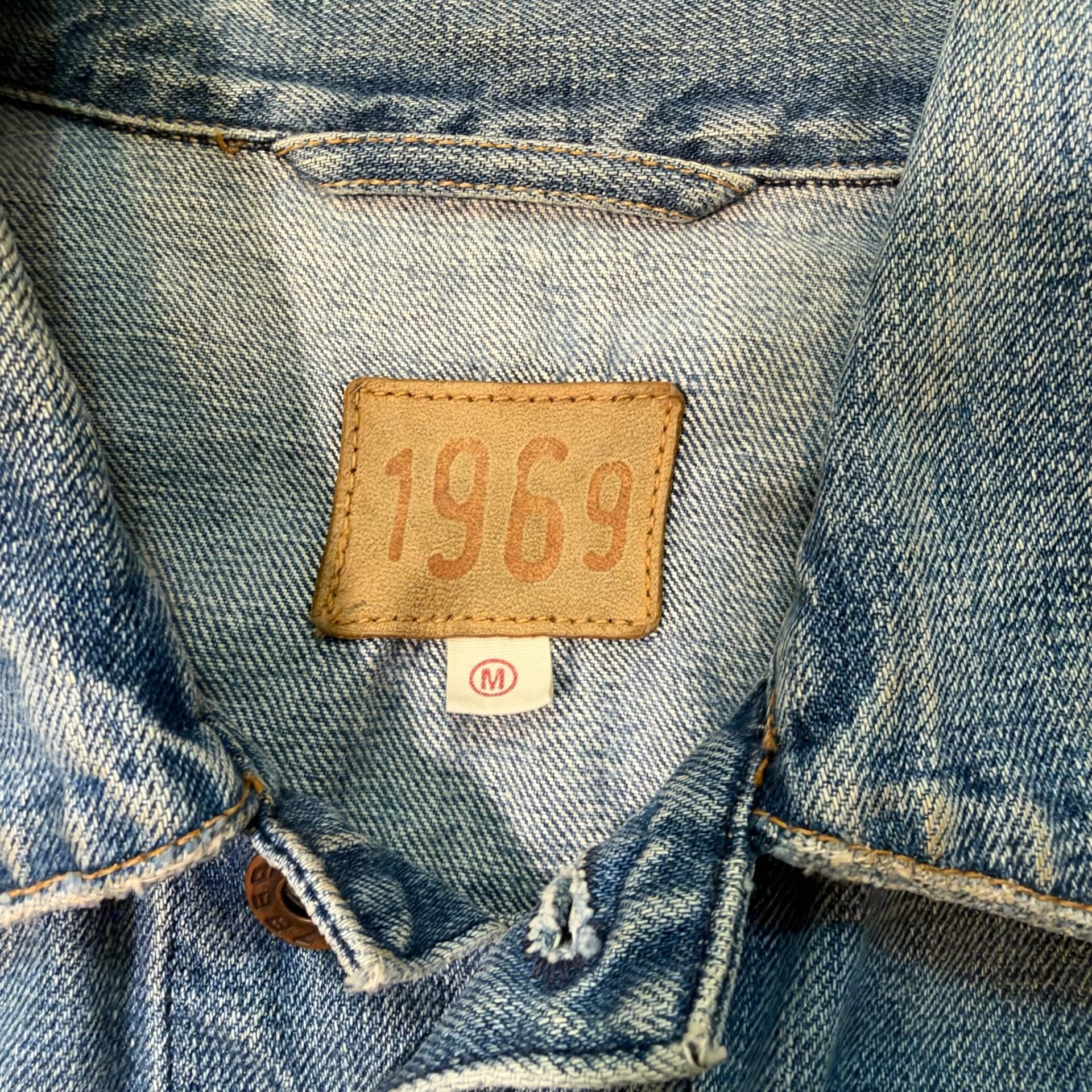 Men’s medium Gap 1969 Denim Jacket Blue Distressed 5