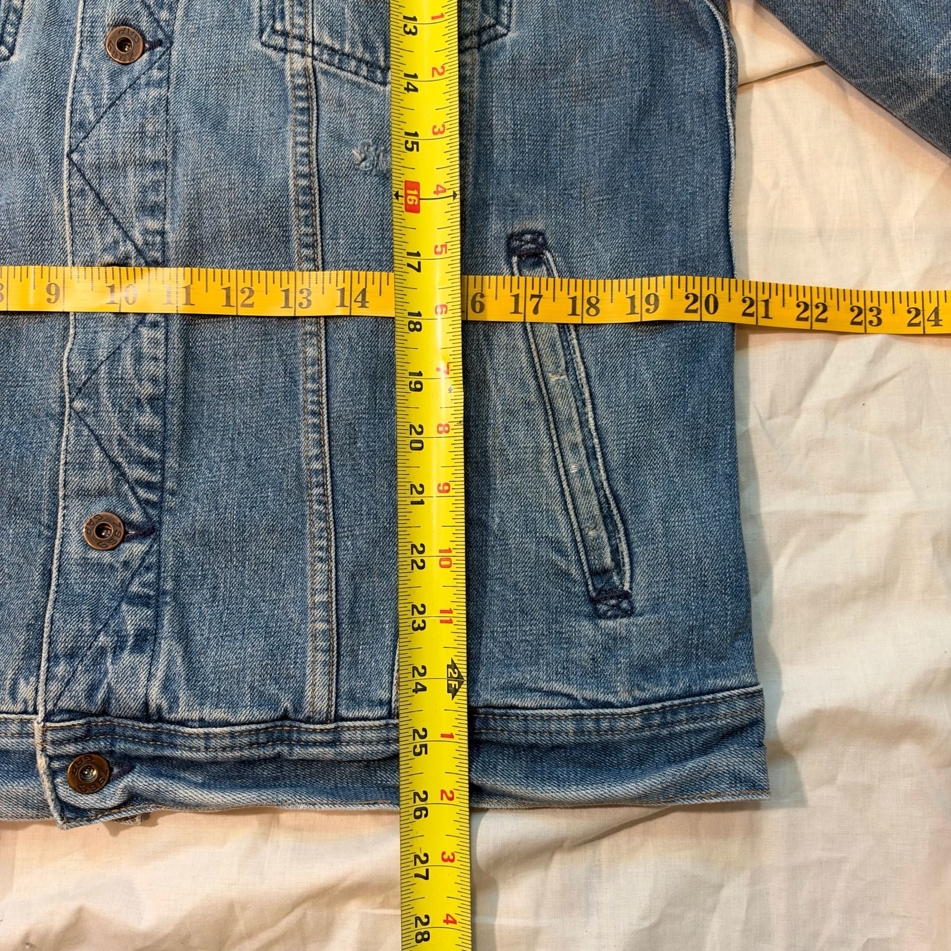 Men’s medium Gap 1969 Denim Jacket Blue Distressed 7