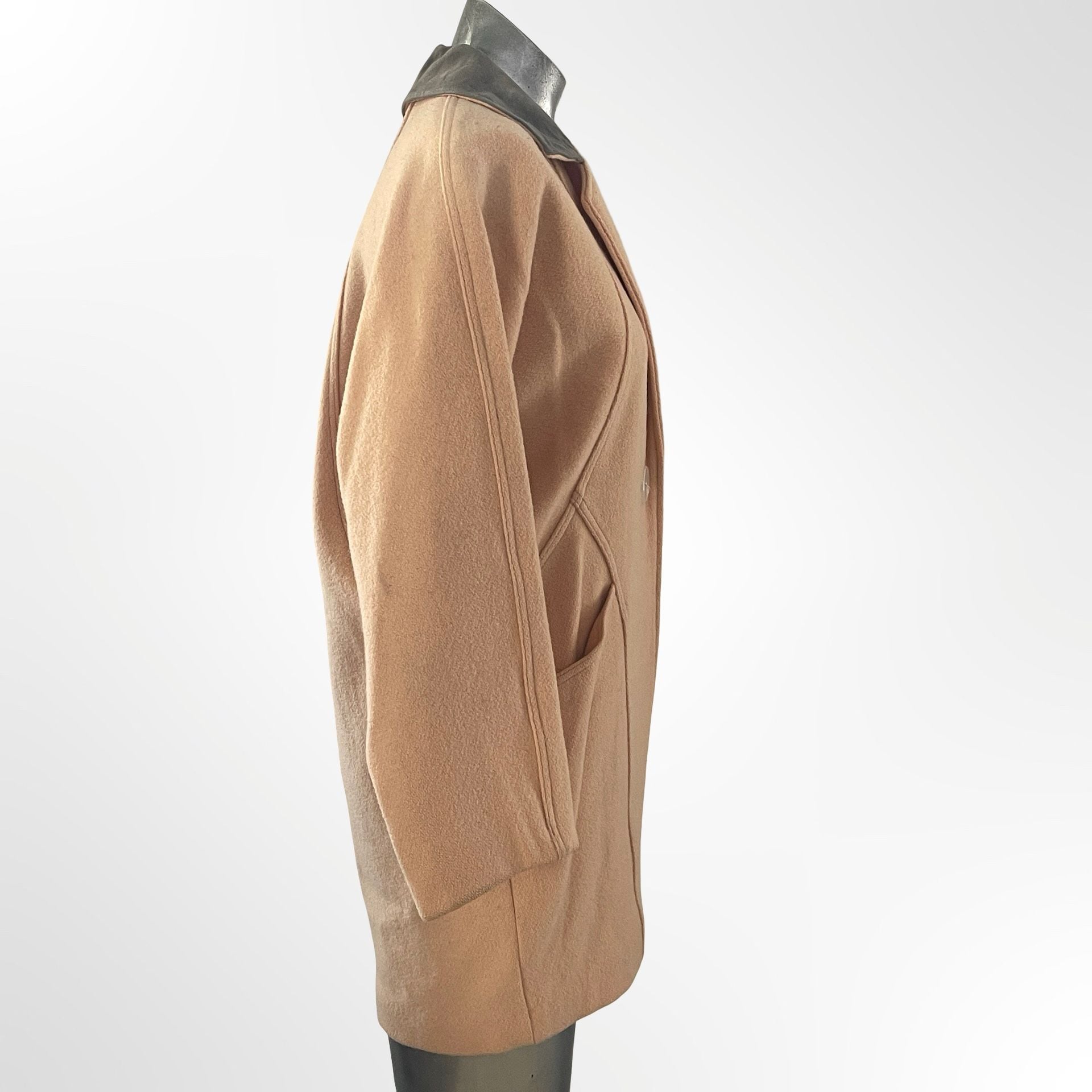 Product thumbnail 4