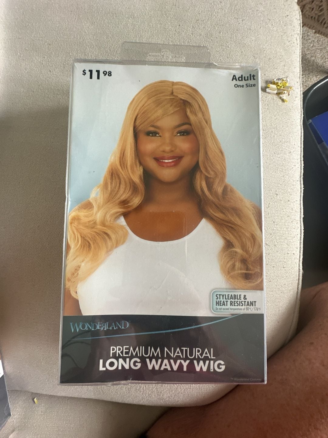 Wonderland Long Wavy Wig One Size Blonde Costume Wig 1