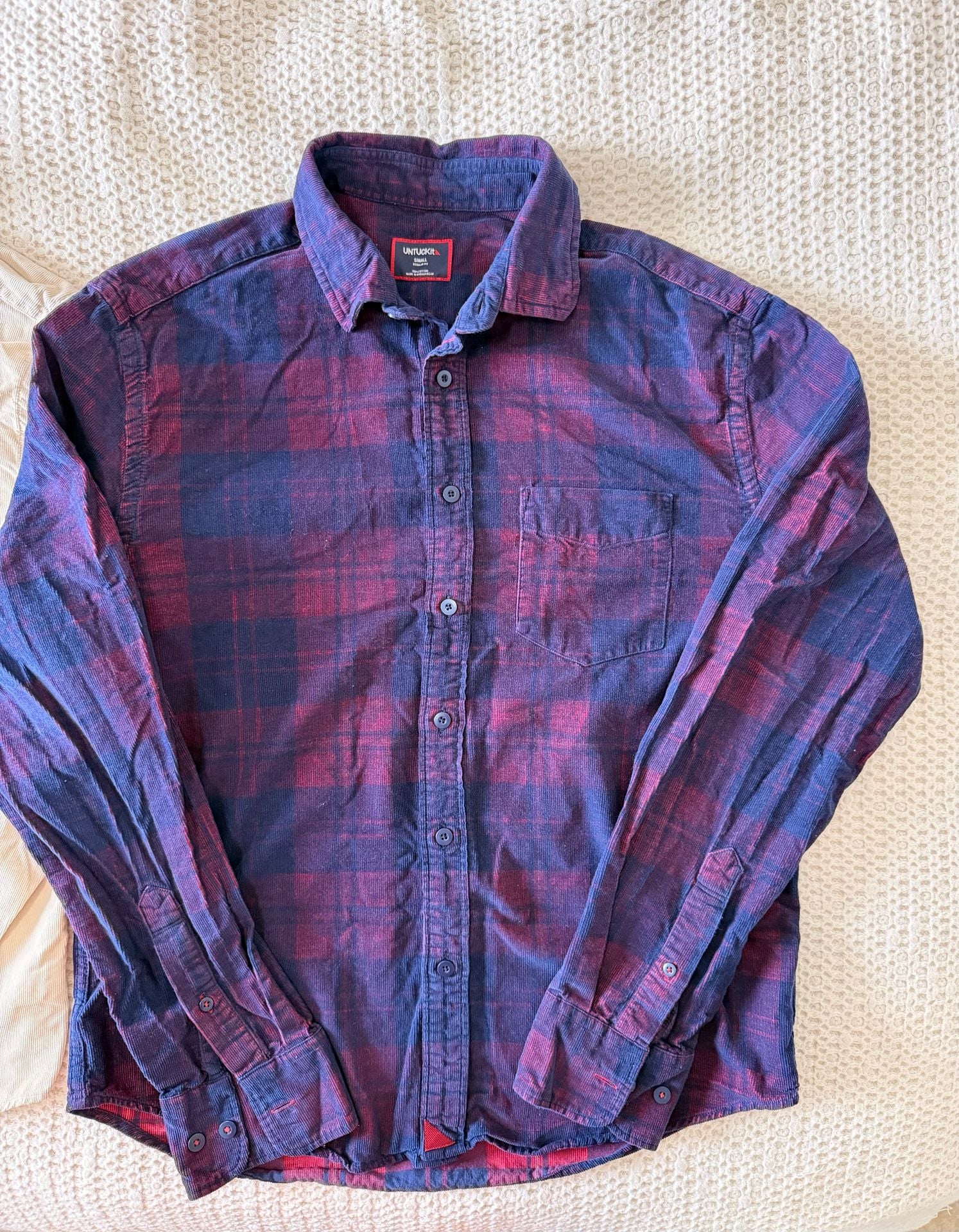 Lot of 2 UNTUCKit Men’s Corduroy Button Down Shirts Small Regular Fit 3