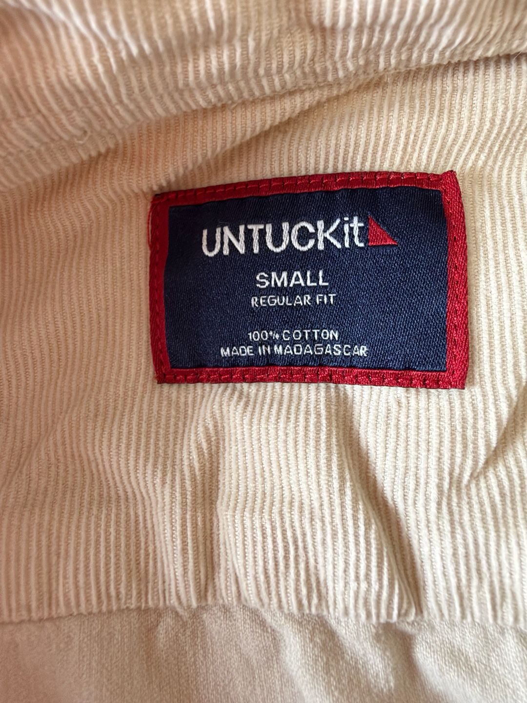 Lot of 2 UNTUCKit Men’s Corduroy Button Down Shirts Small Regular Fit 5