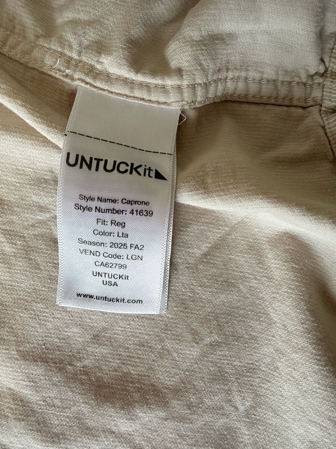 Lot of 2 UNTUCKit Men’s Corduroy Button Down Shirts Small Regular Fit 6