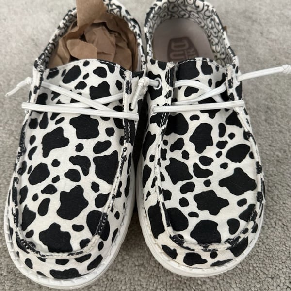 Hey Dude Wendy Milky Way Size 6 Cow Print Shoes