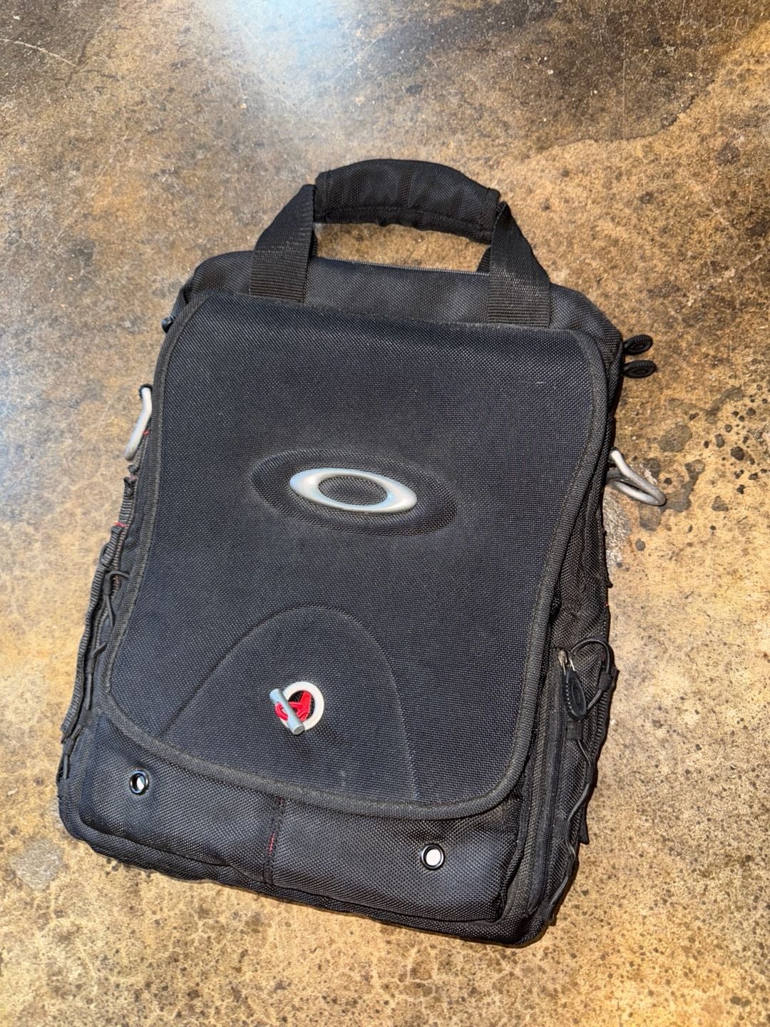 Oakley Vertical Computer Bag 2.0 Black 2