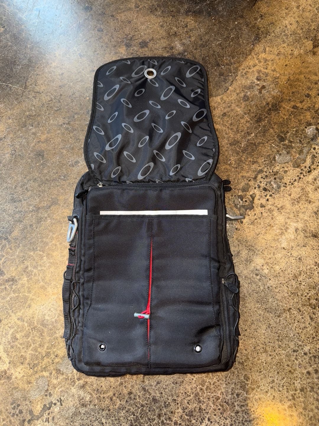 Oakley Vertical Computer Bag 2.0 Black 5