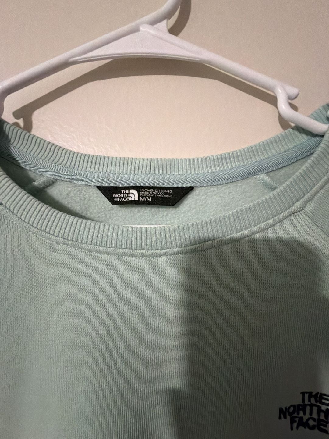 The North Face Women's Slammin Fleece Crew in Misty Jade Size M 3