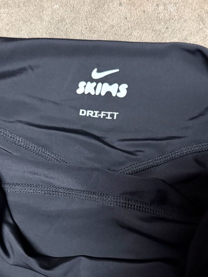 Nike Skims Dri-Fit Black High Rise Leggings Size XL 3