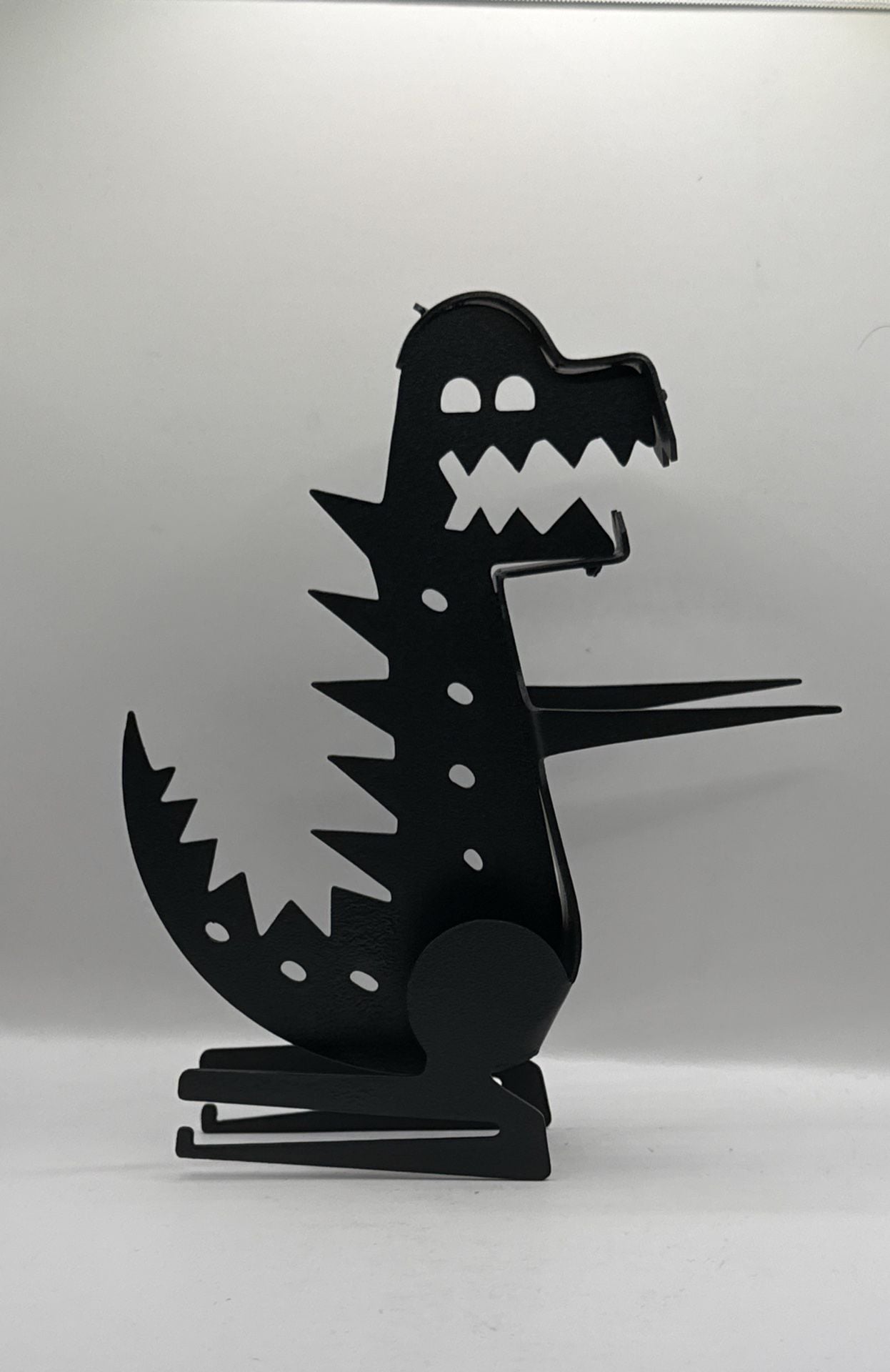 DinoGrill Dinosaur Hot Dog Rack BBQ Sausage Holder Black 3