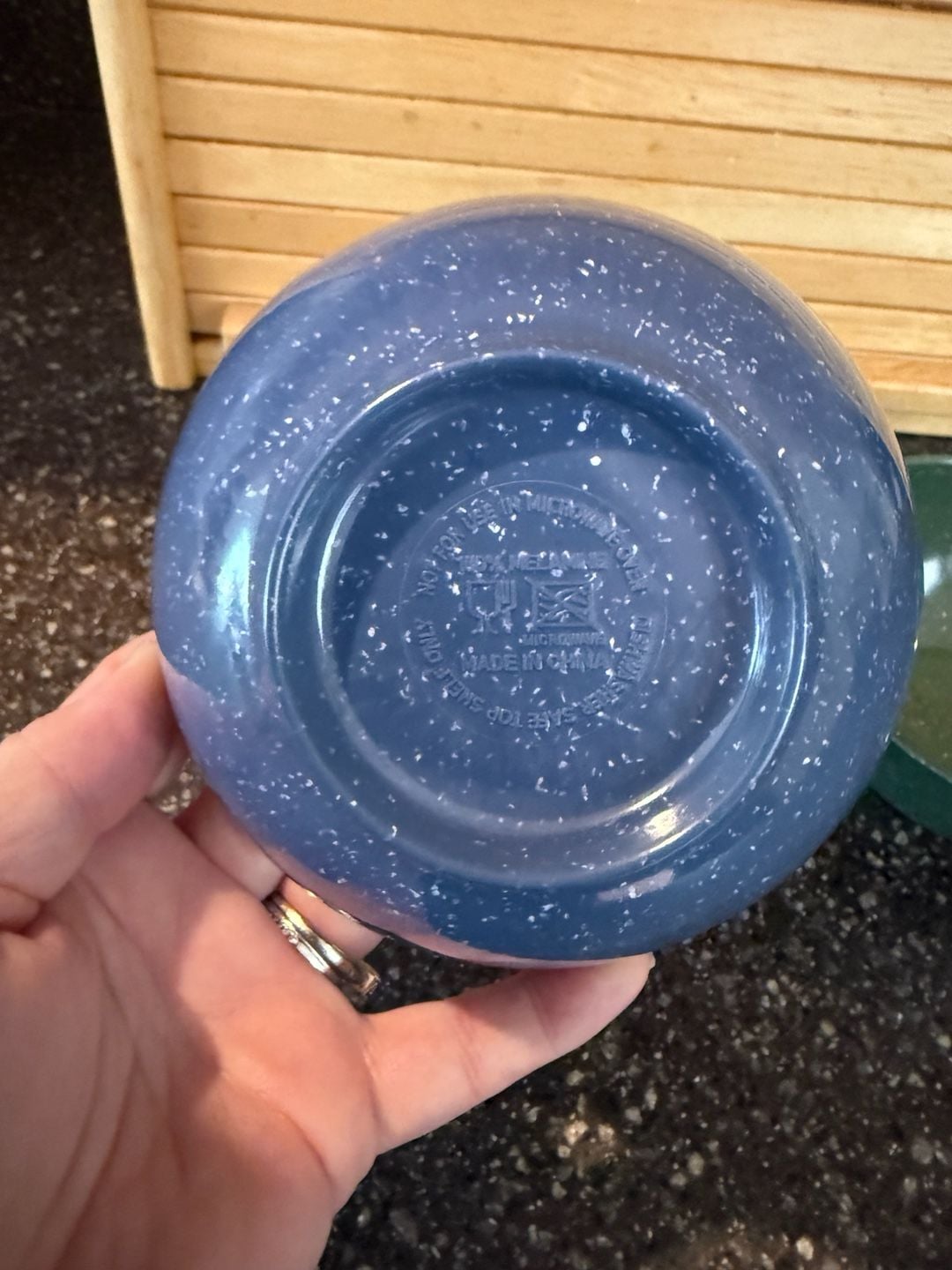 Kitchenware Speckled Melamine Mixing Bowls Set of 2 Blue Green 3