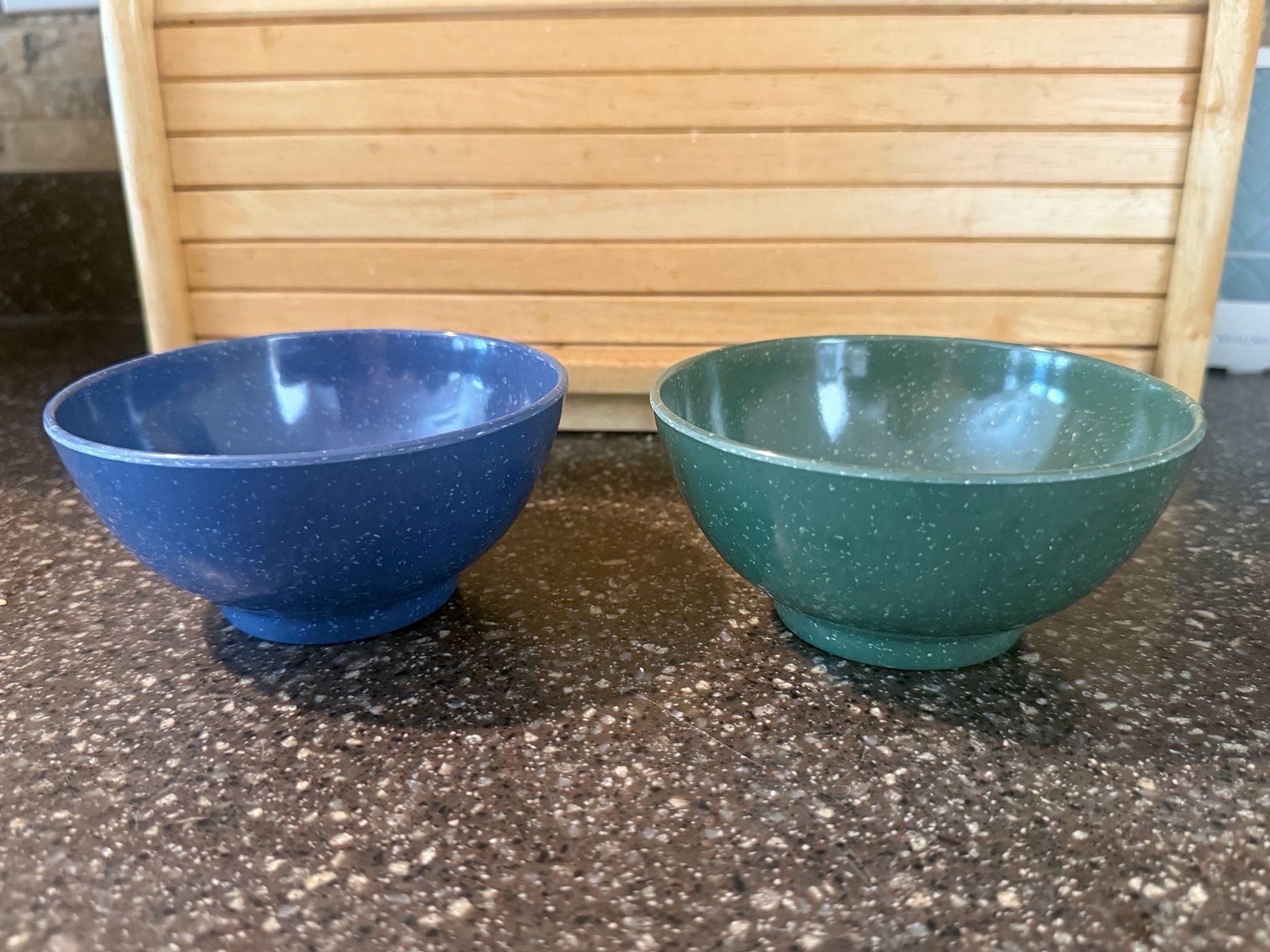 Kitchenware Speckled Melamine Mixing Bowls Set of 2 Blue Green 1