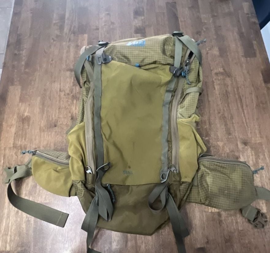 REI Co-op Trail 40 Backpack Size L Green Hiking Daypack 2