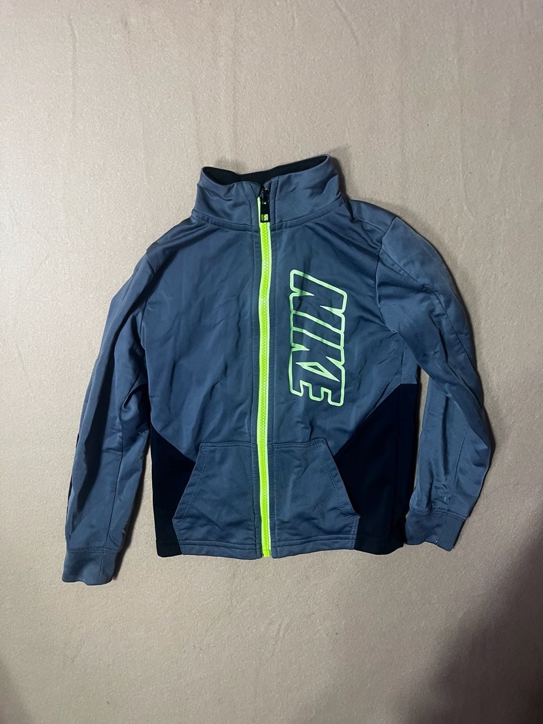 Nike Full Zip Jacket Size 5/S 4-5 Yrs Blue Neon Green 2