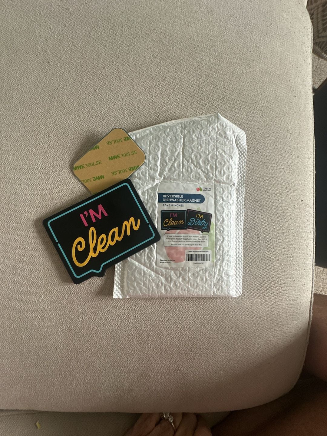 Momo and Nashi Reversible Dishwasher Magnet Clean And Dirty 1