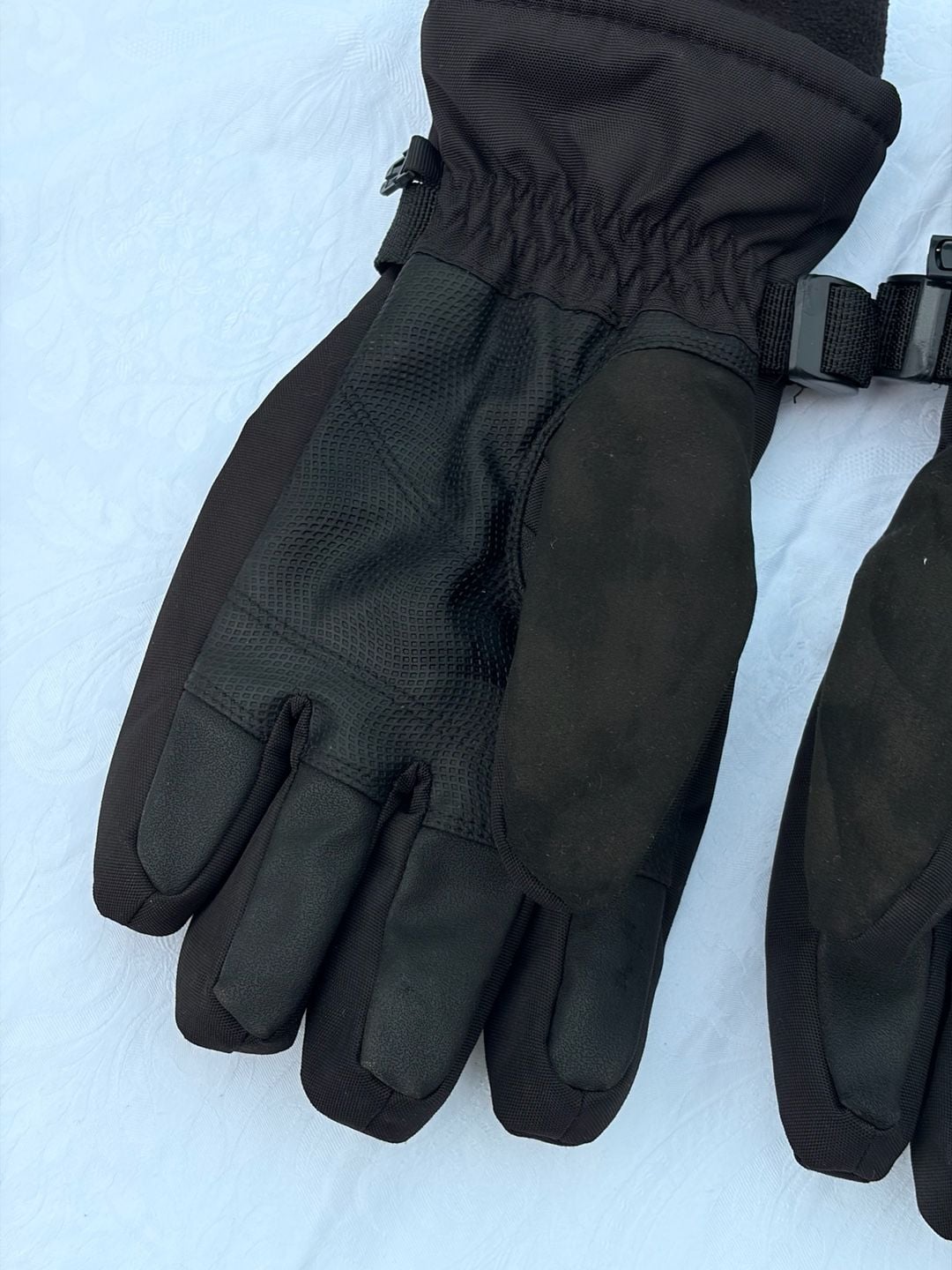 Mens Carhartt Waterproof Winter Hefty Gloves 4