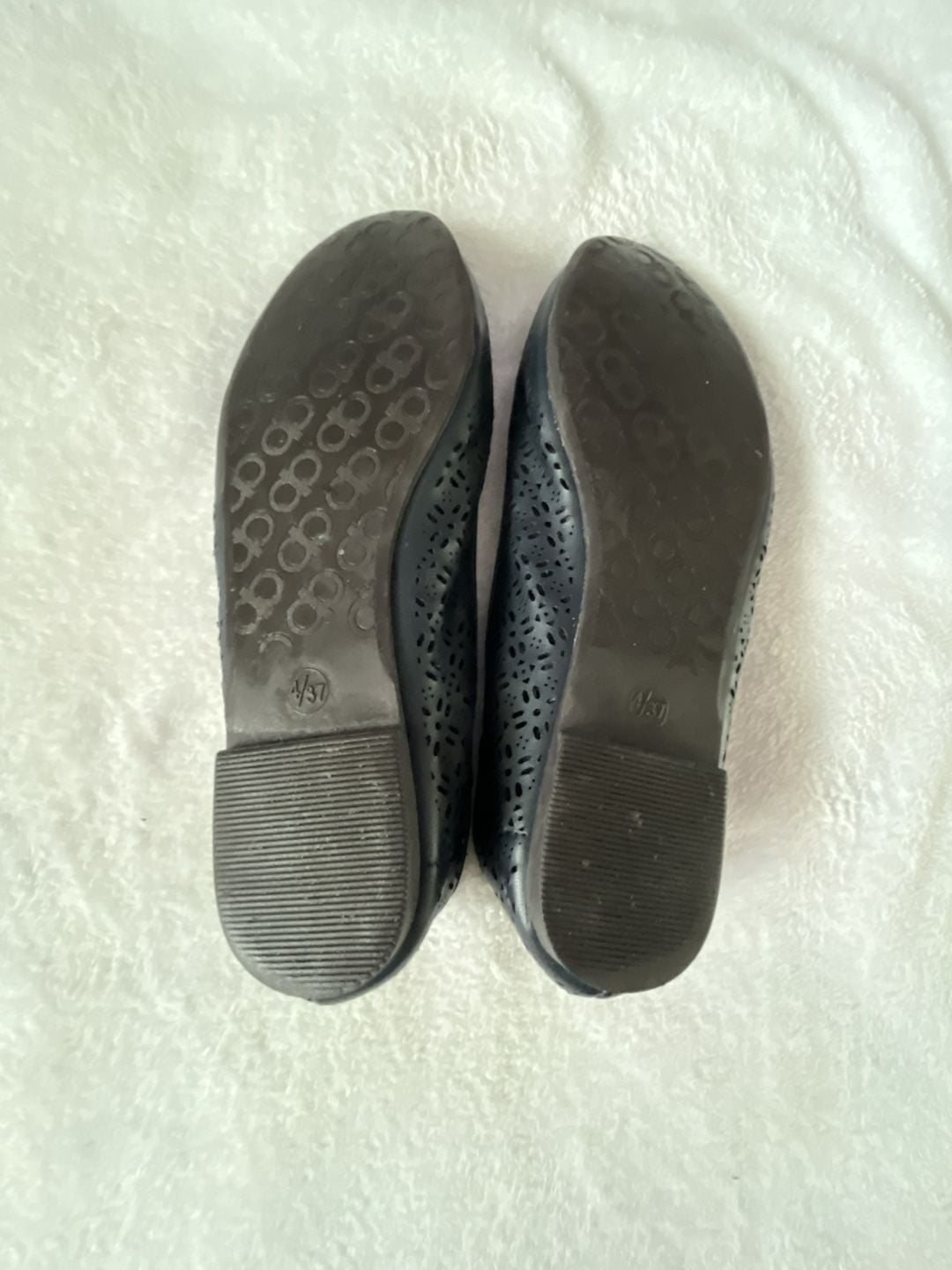 Mantarray Cut Out Ballet Flats Size 6-6 1/2 US Navy Blue Leather 3