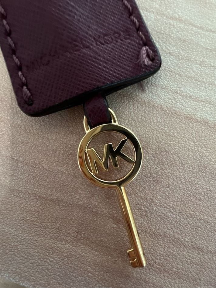 Michael Kors Leather Handbag Hang Tag Fob and Lock Charm Burgundy Gold 4
