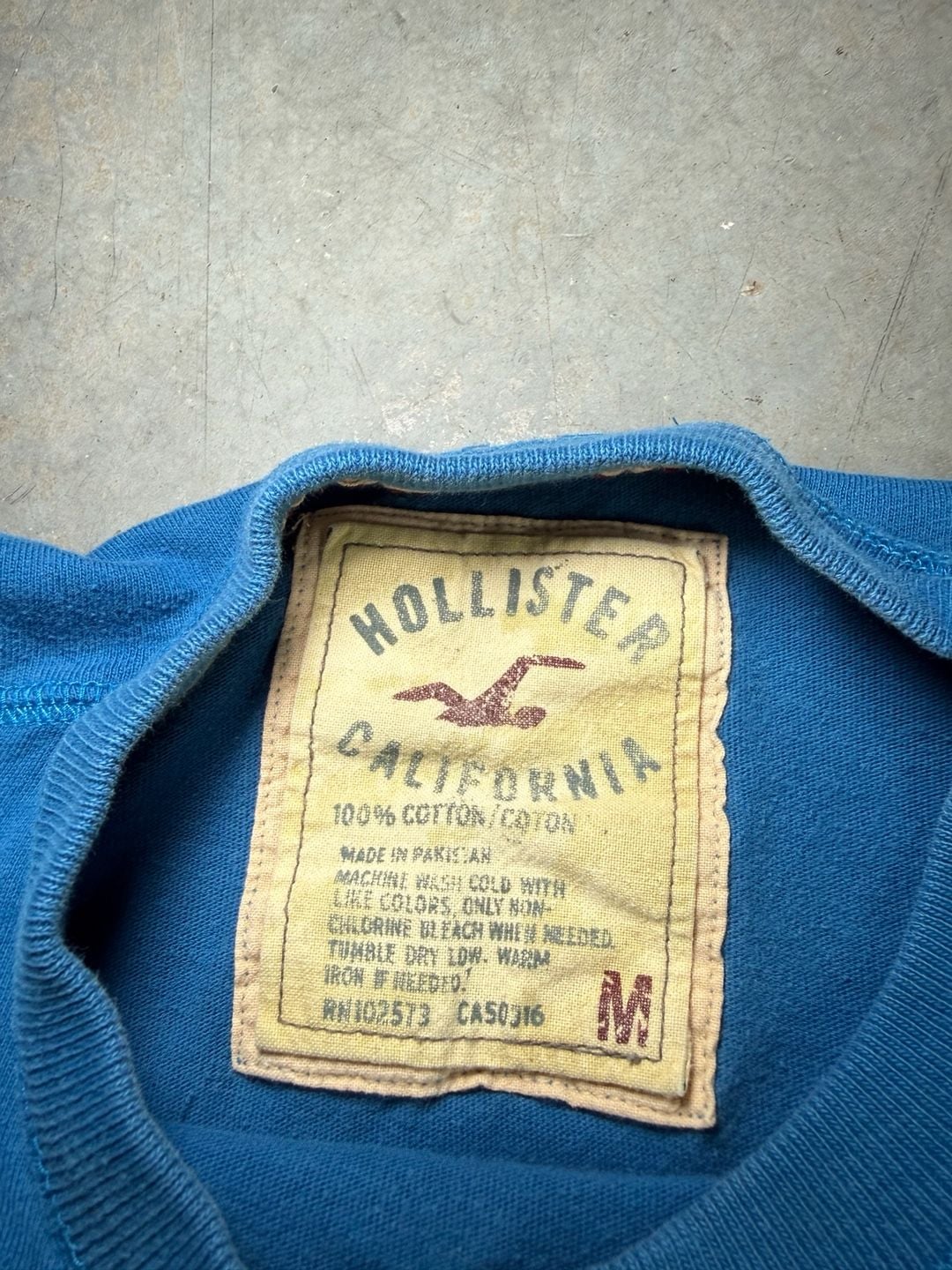 Y2K Hollister Number 22 Graphic T-Shirt Blue 4