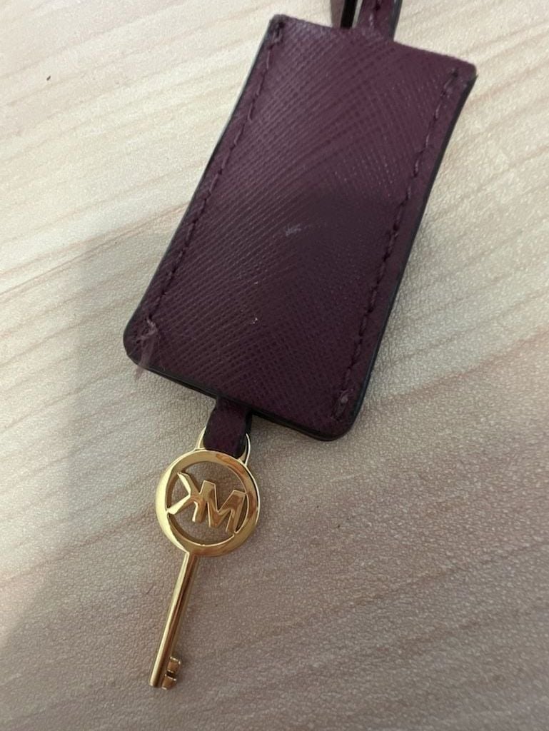 Michael Kors Leather Handbag Hang Tag Fob and Lock Charm Burgundy Gold 7