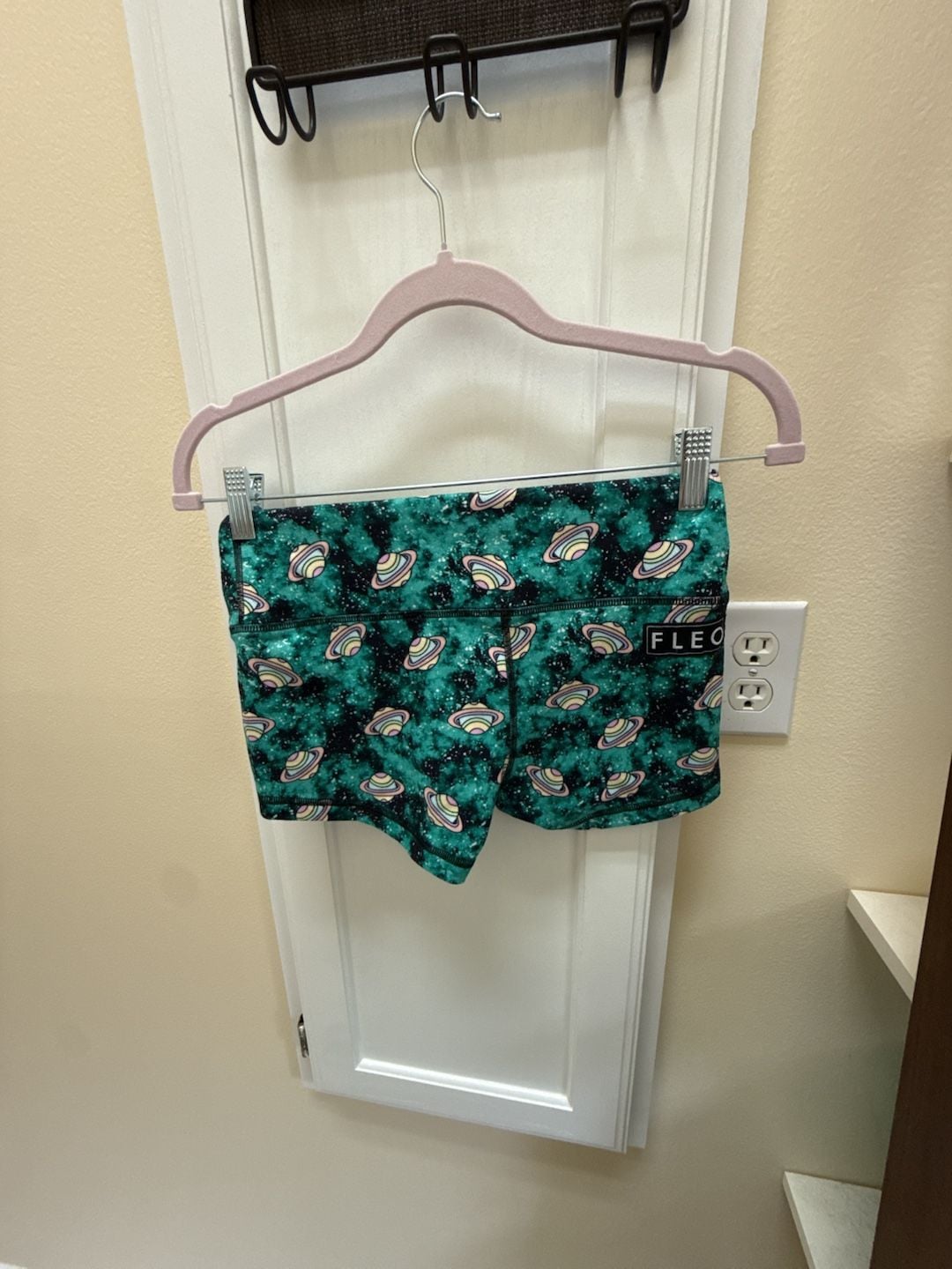 FLEO Athletic Shorts Size Small Green Planet Saturn Space Galaxy 3