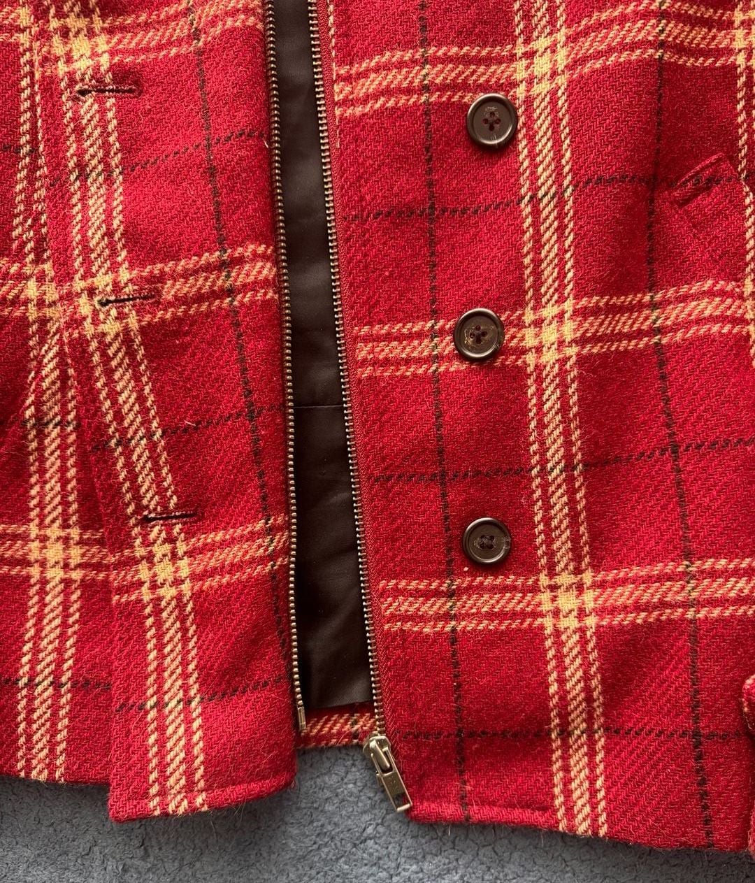 Vintage 90’s Lauren Ralph Lauren 100% Wool Plaid Blazer Size 8P Red Zip Button 8