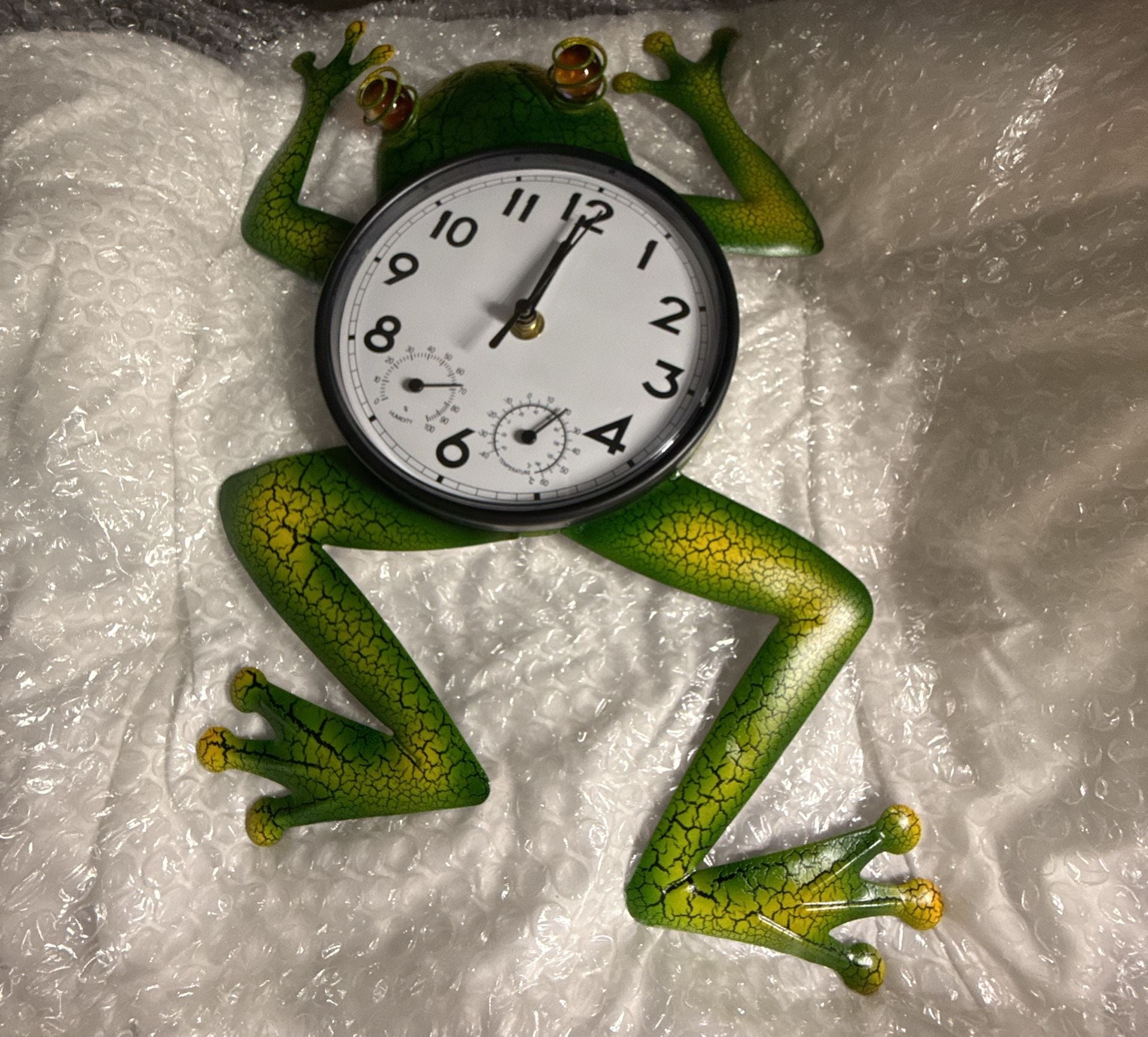 Frog Wall Clock with Thermometer and Hygrometer Outdoor Indoor Decor 4