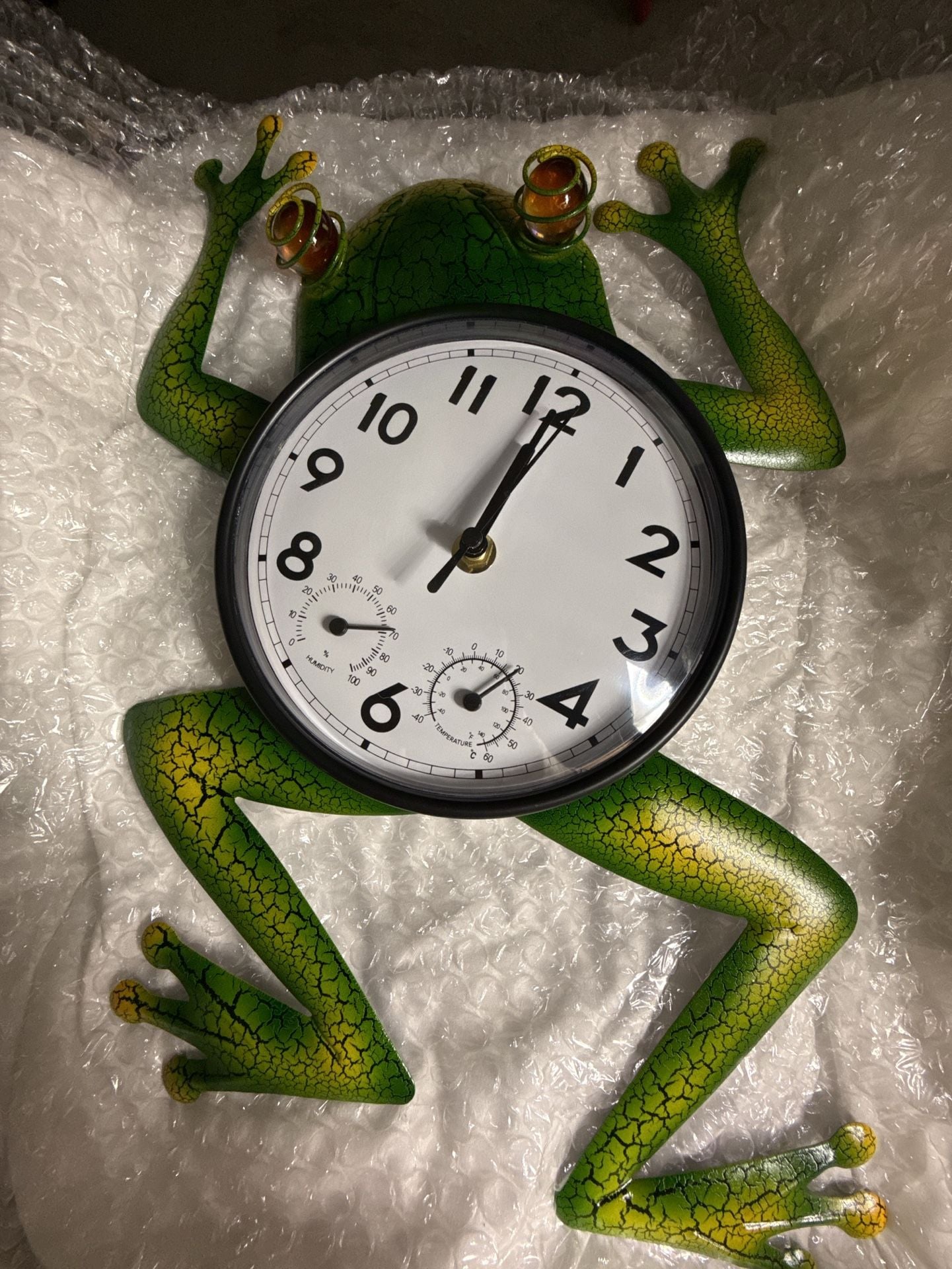 Frog Wall Clock with Thermometer and Hygrometer Outdoor Indoor Decor 1