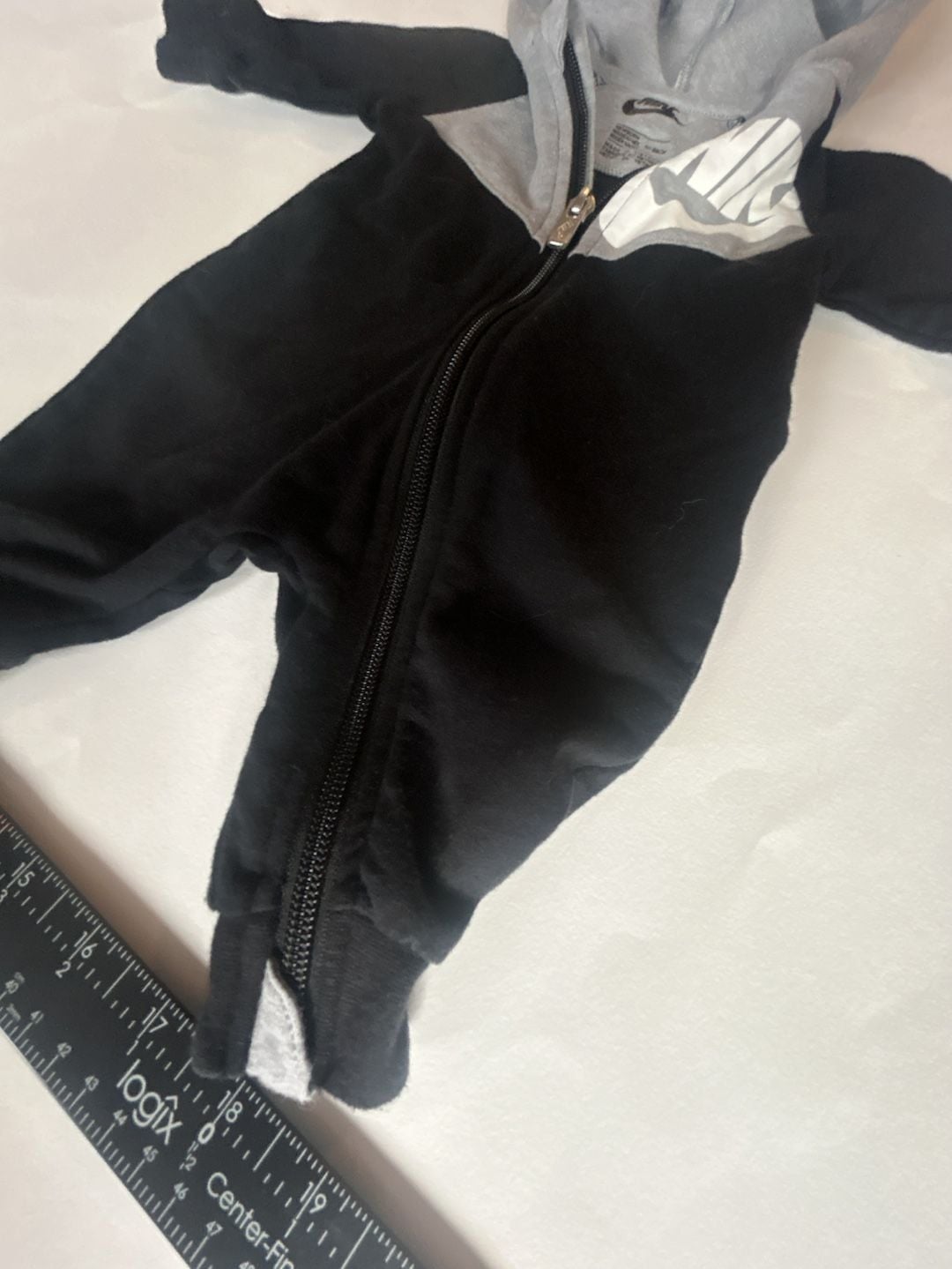 Nike Newborn Coverall Romper Size Newborn Black Gray Hooded Jumpsuit 4