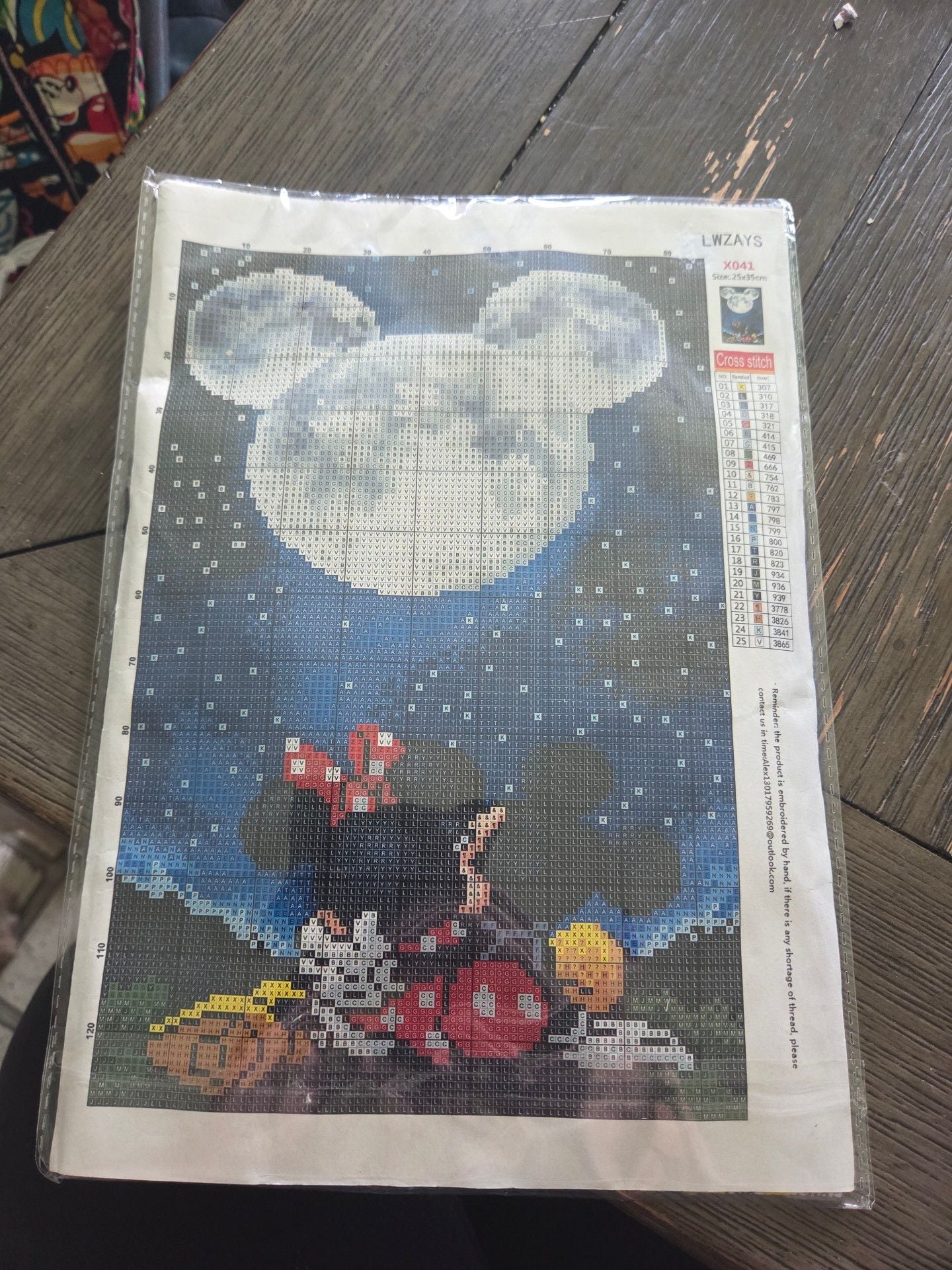 LWZAYS Mickey and Minnie Cross Stitch Kit X041 25x35cm 1