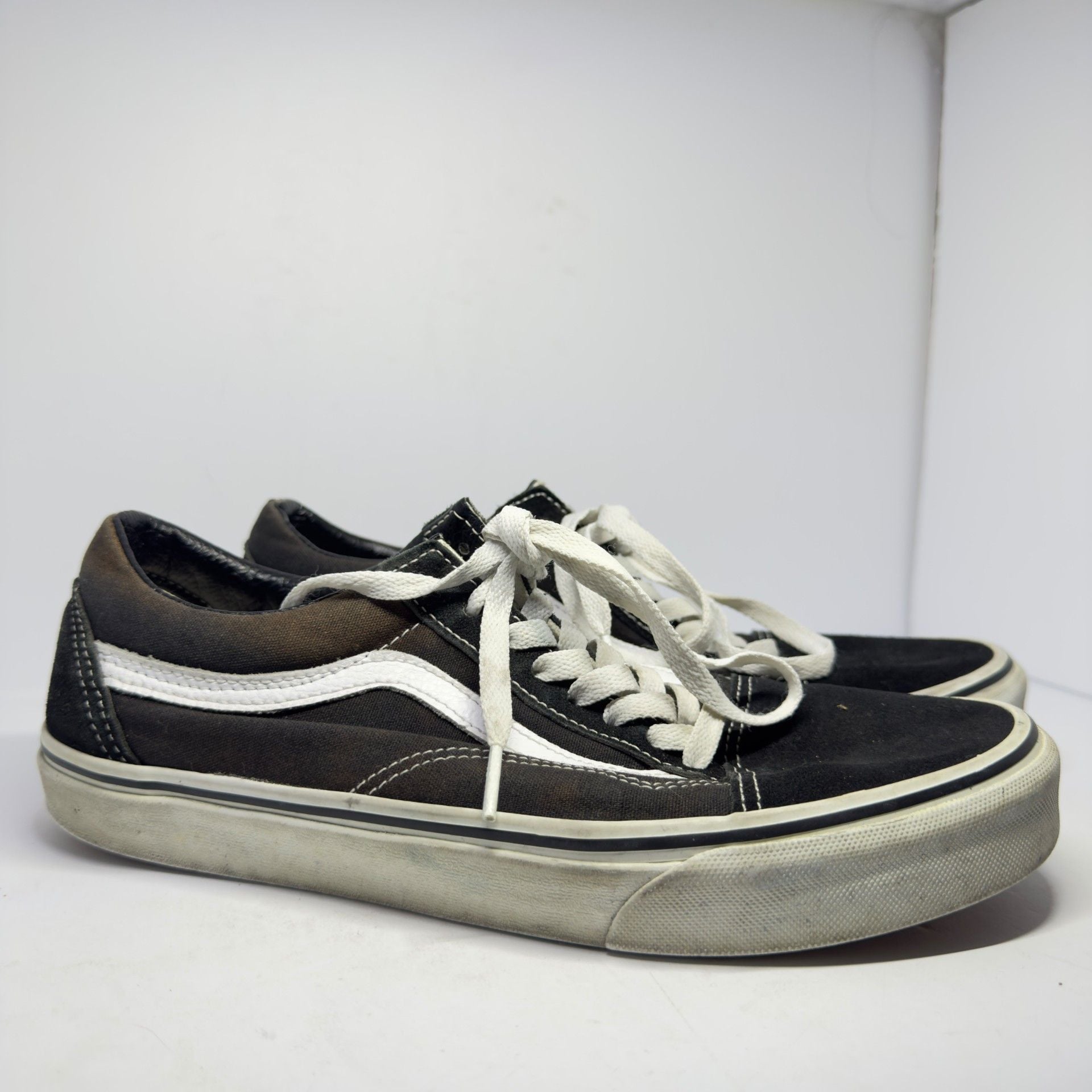 Vans Black Suede And Canvas Off The Wall Skate Shoes Size 7.5 9
