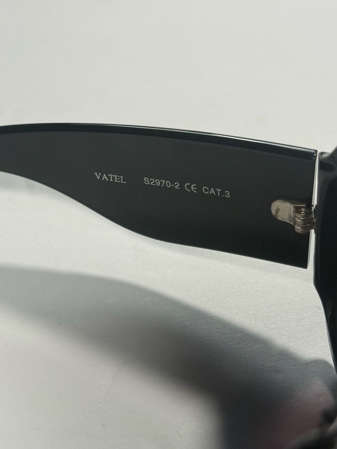 SSpair Vatel Sunglasses Black Y2K Oversized Rhinestone Eyewear 4