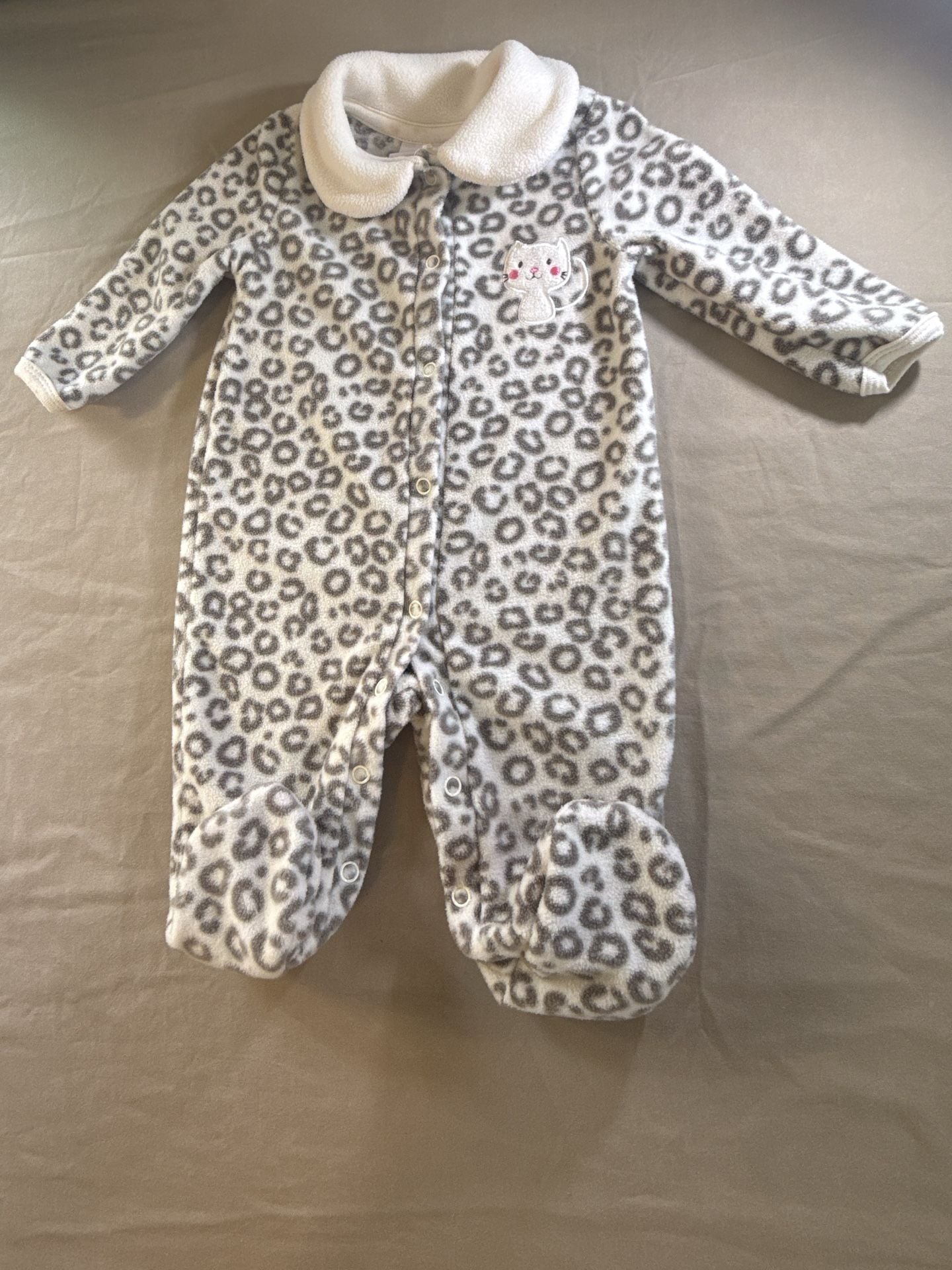 Buster Brown Fleece Footed Romper Size 0-3M Leopard 2
