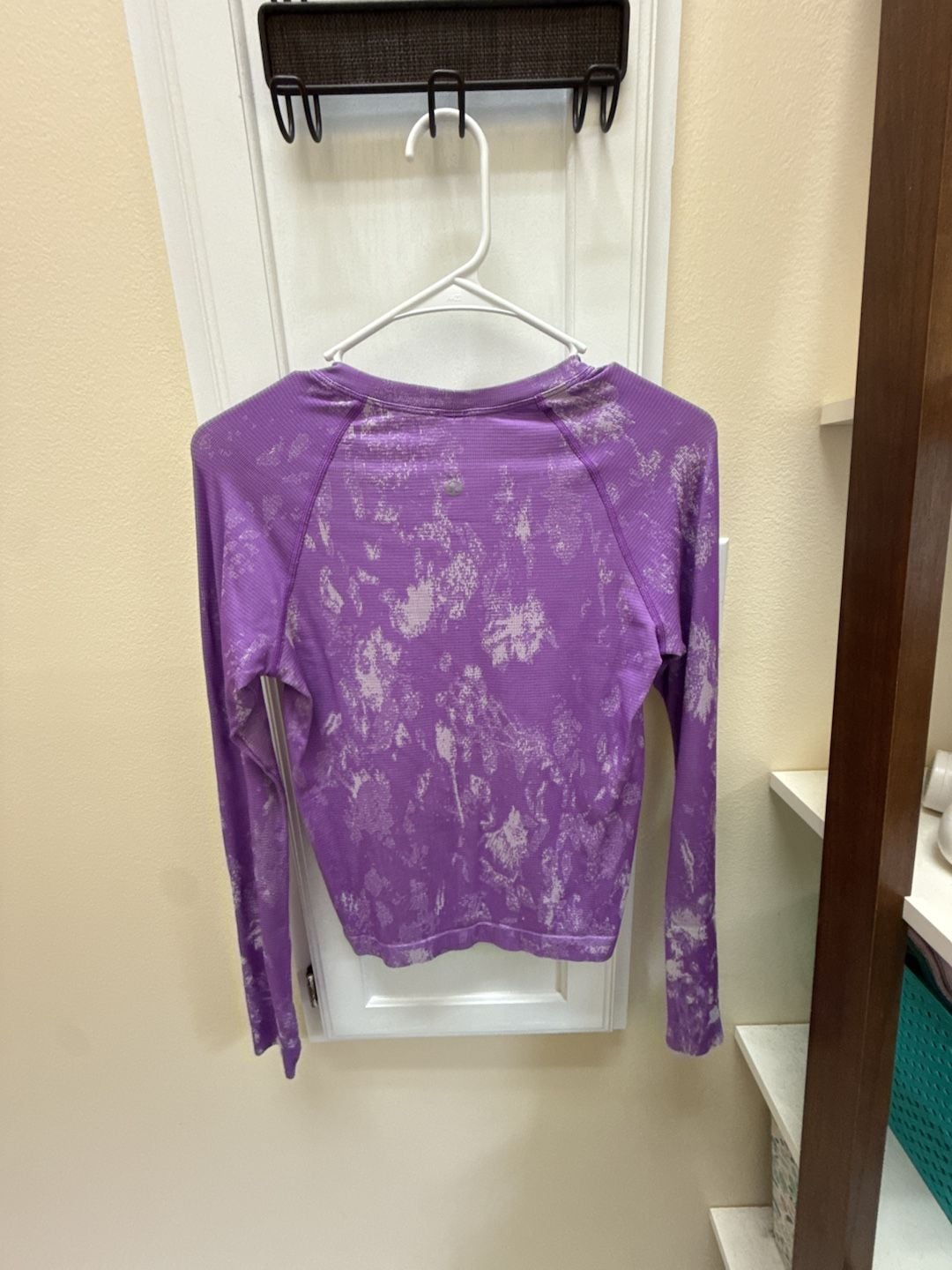 Lululemon Swiftly Tech Long Sleeve 2.0 Size 6 Purple Splatter Athletic Shirt 5