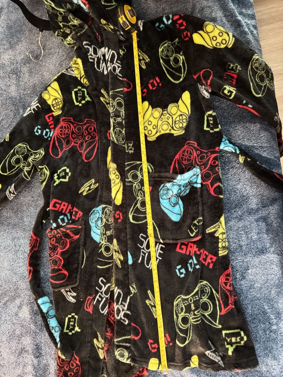 Unbranded Gaming Fleece Hooded Bathrobe Black Size M 7-8 4