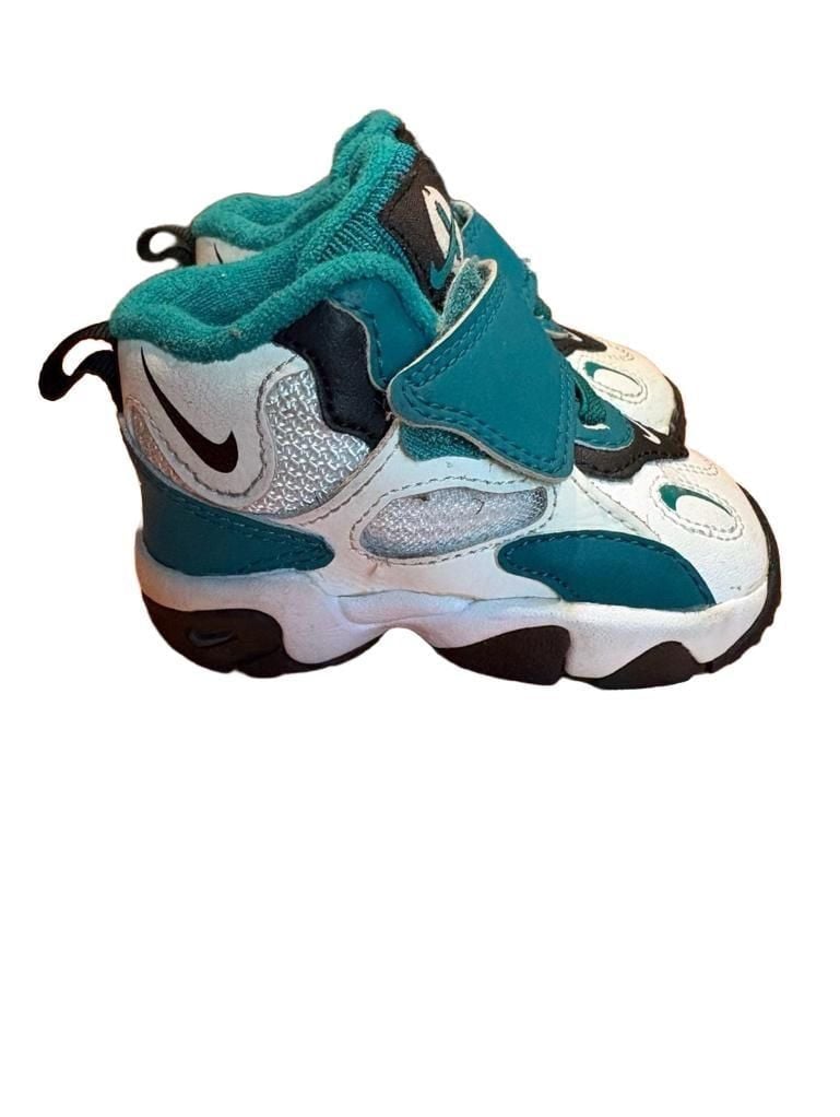 Nike Air Speed Turf Toddler Shoes Size 4C White Teal Black 4