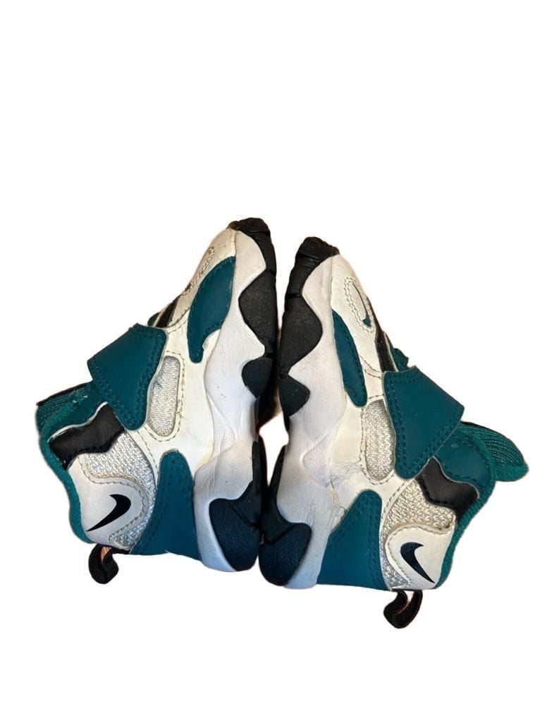 Nike Air Speed Turf Toddler Shoes Size 4C White Teal Black 6