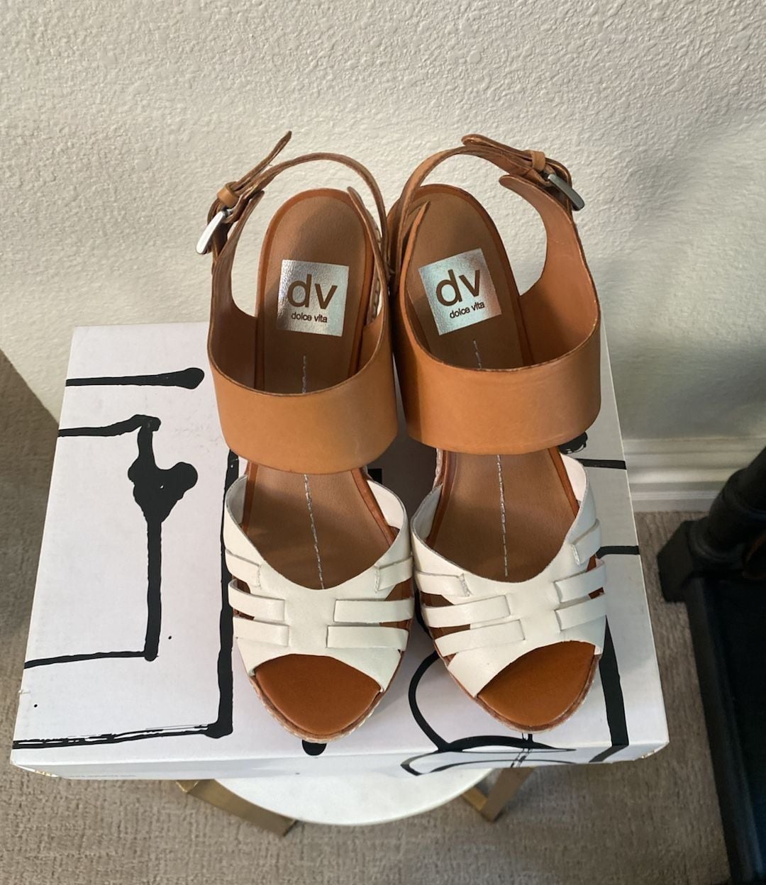 DV Dolce Vita Jaslyn Wedge Sandals Tan White Leather Cork size 8.5 4