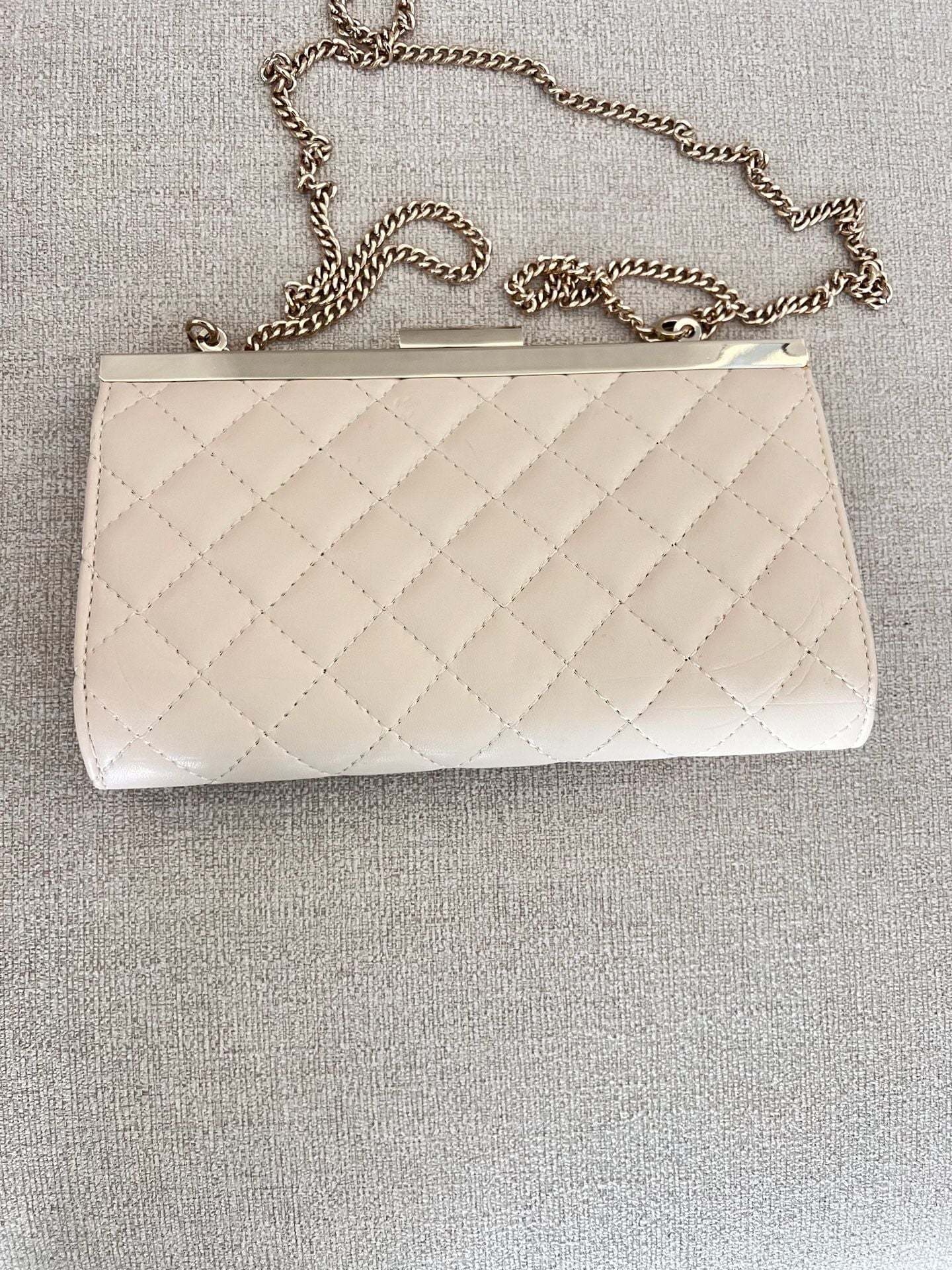 Love Moschino Quilted Clutch Bag Cream Gold Chain 8