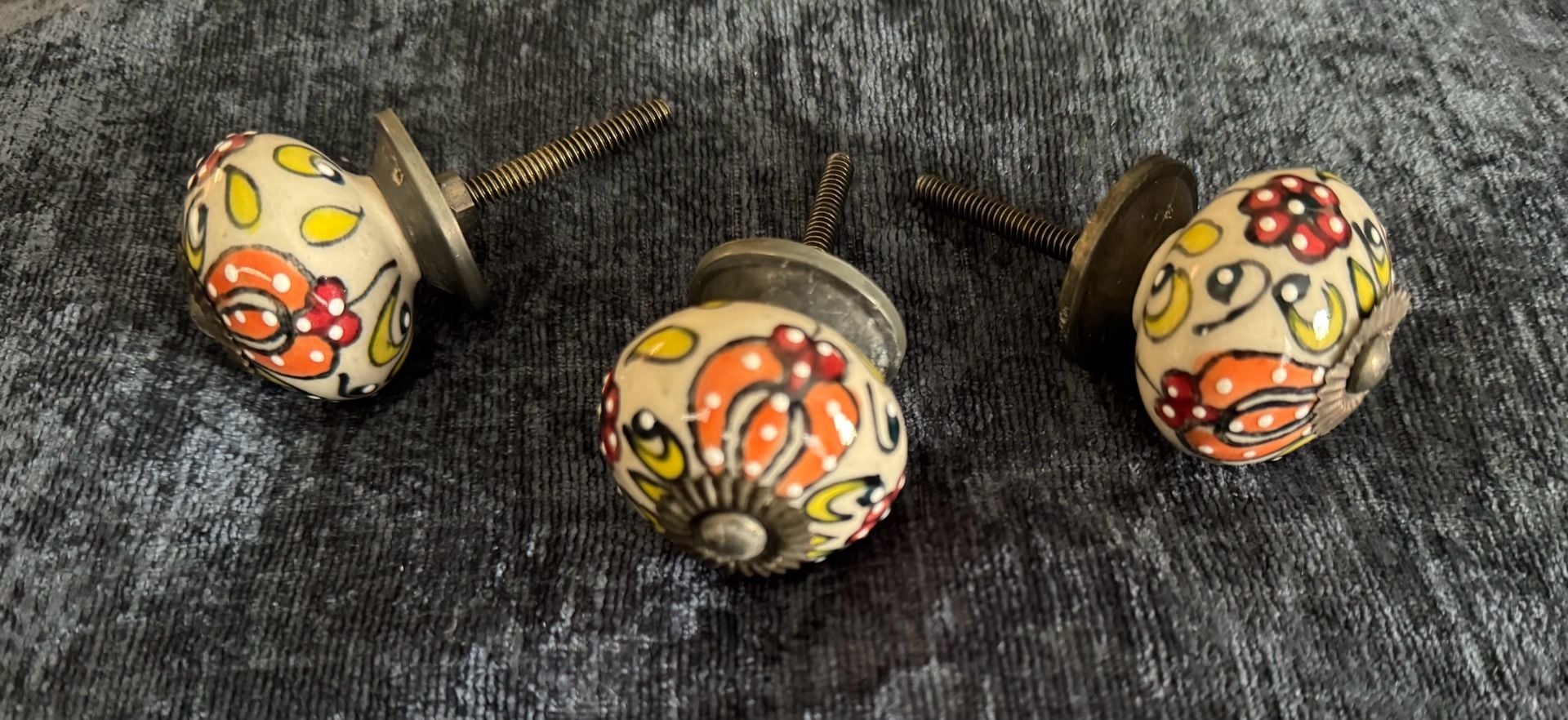 Trinca-Ferro Ceramic Cabinet Knobs Hand Painted Floral Drawer Pulls Set 3 1